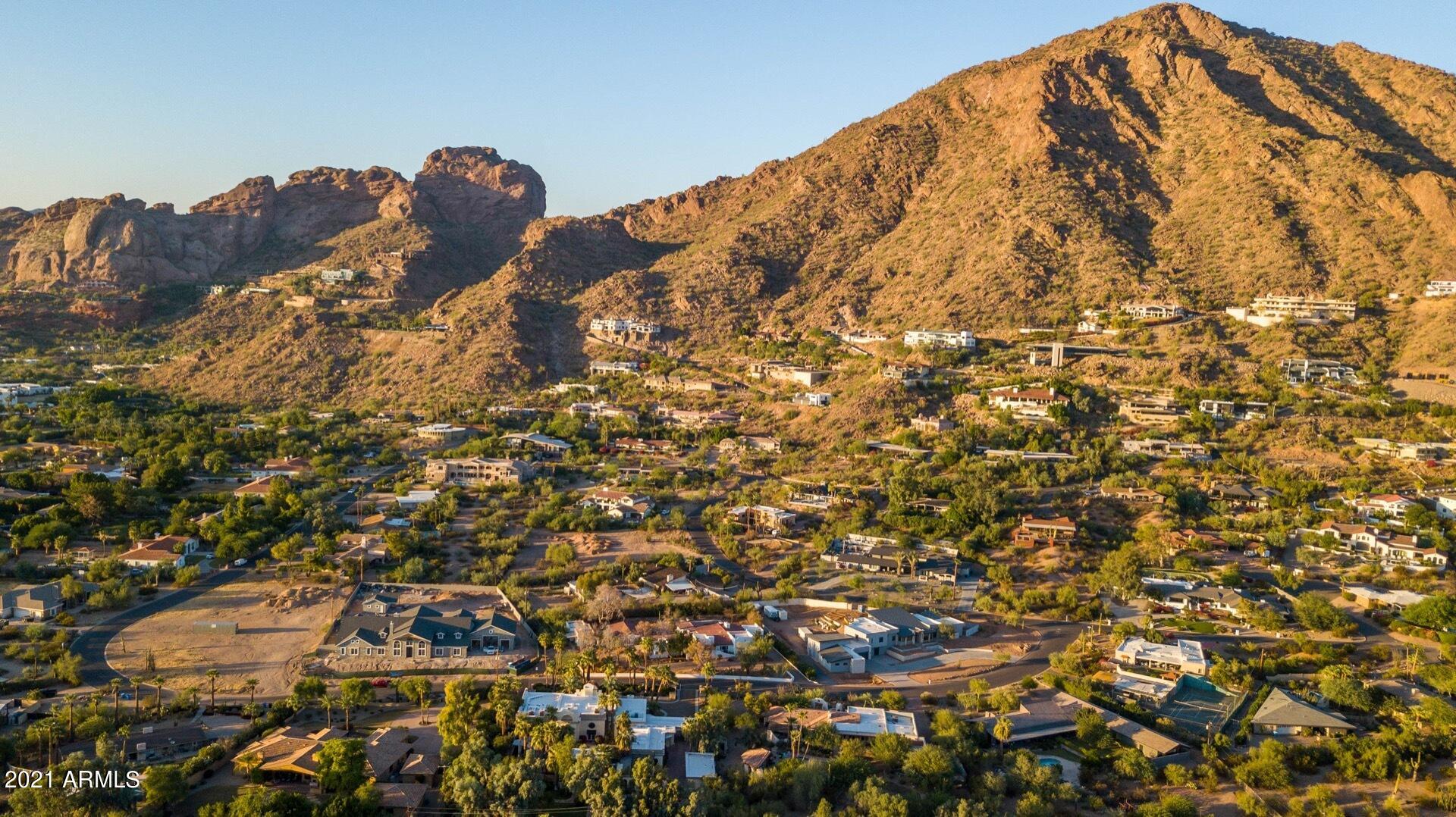 HIGHLANDS - Residential