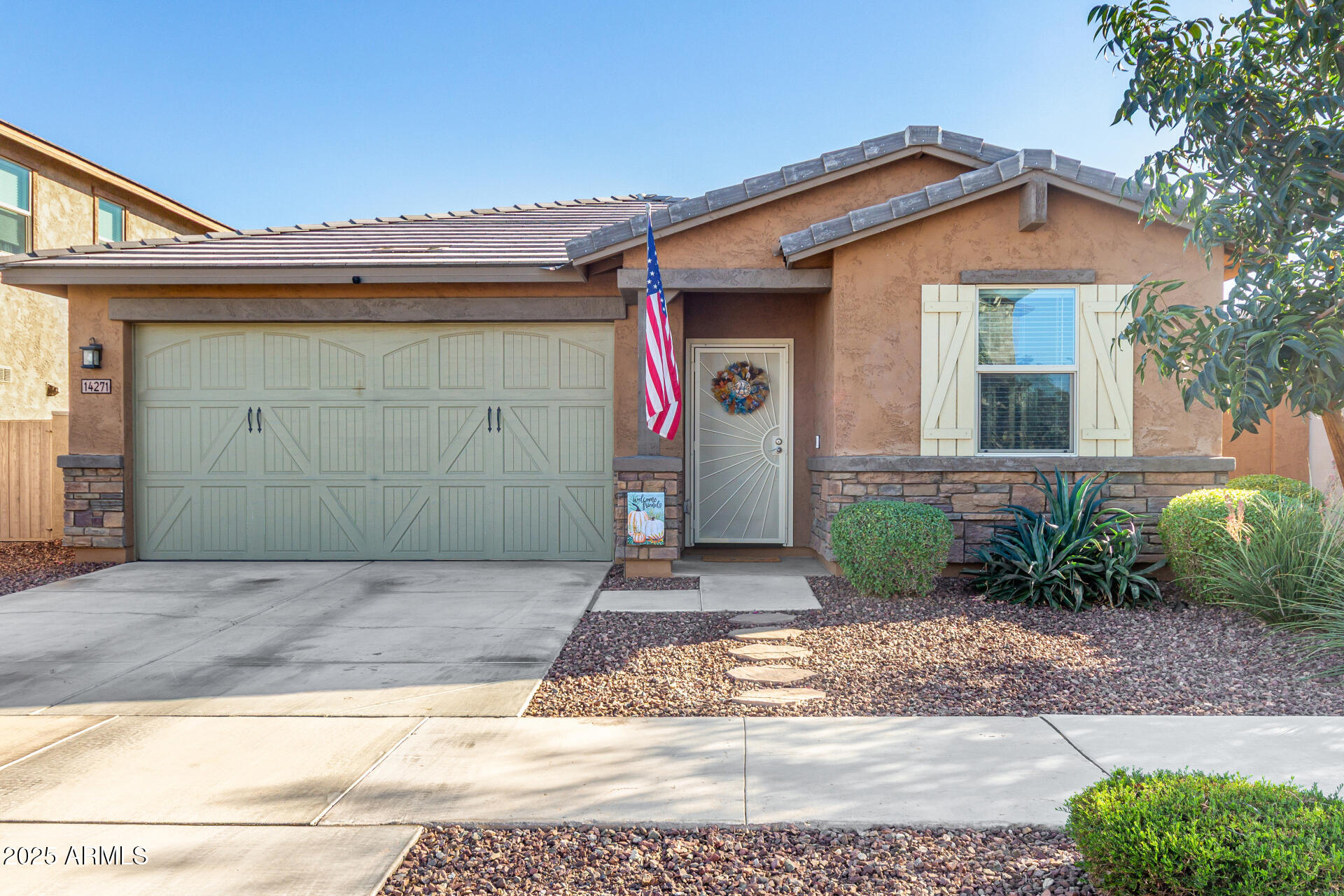 14271 W SURREY Drive