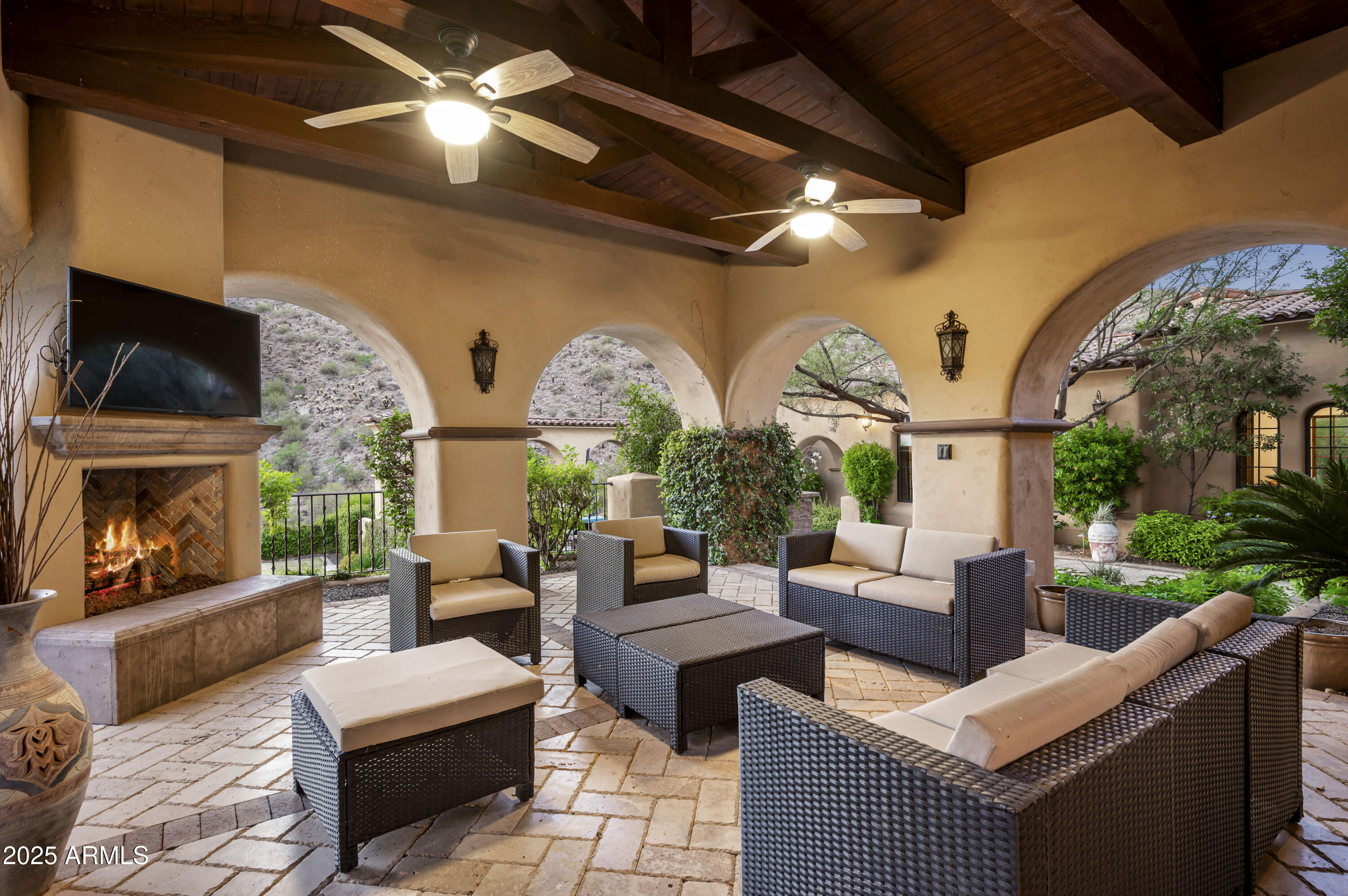 10744 E WINGSPAN Way