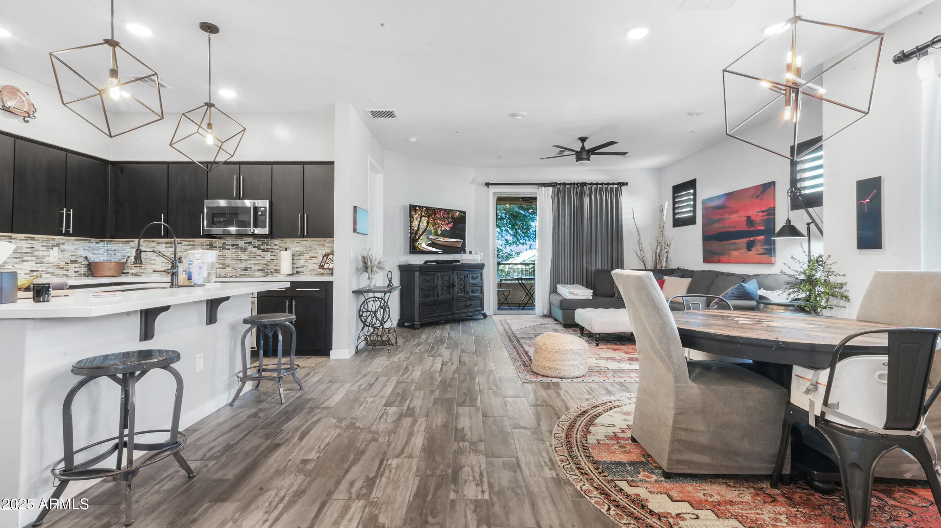 250 W QUEEN CREEK Road 204