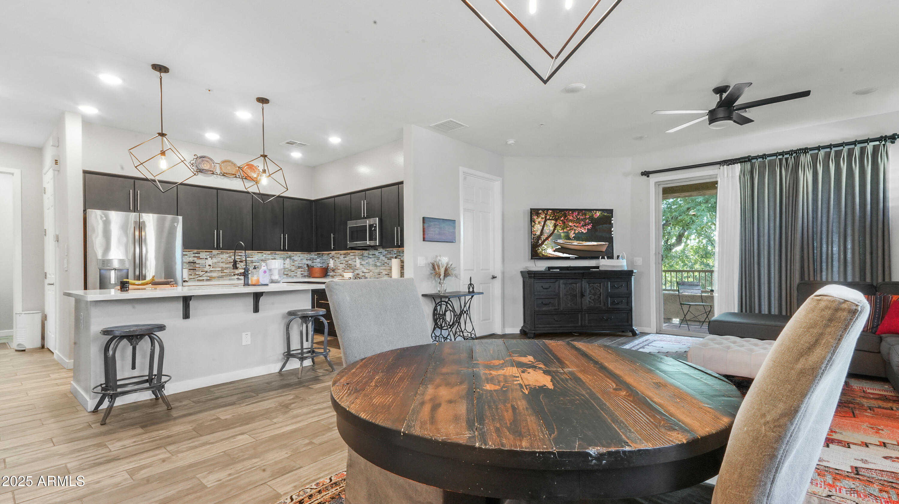 250 W QUEEN CREEK Road 204