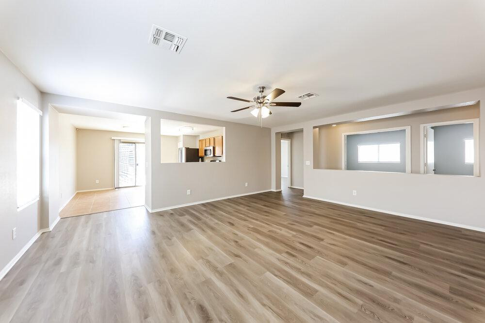 3033 W Desert Vista Trail