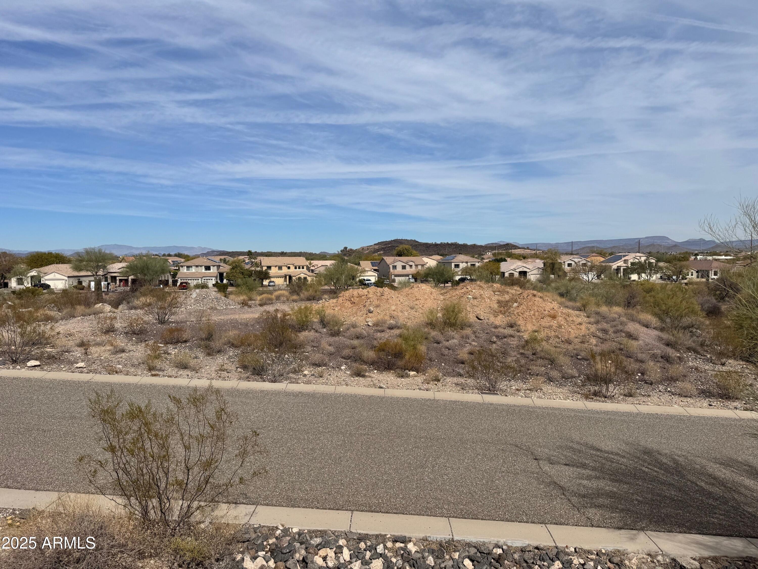 3524 W MULHOLLAND Drive 2