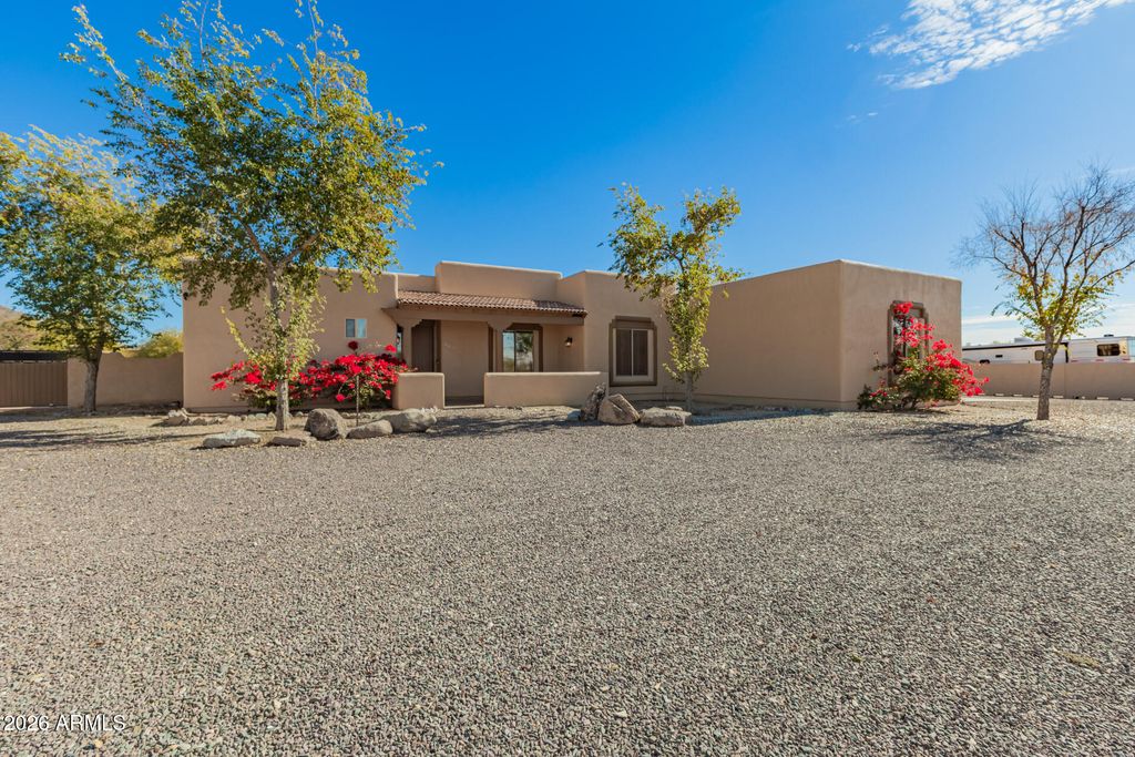 Photo of 37415 N 24th Street, Phoenix, AZ 85086 (MLS # 6976261)