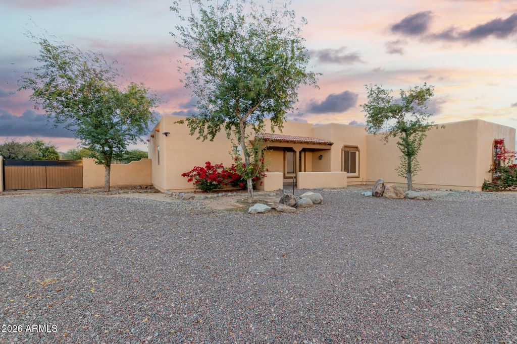 Photo of 37415 N 24th Street, Phoenix, AZ 85086 (MLS # 6976261)