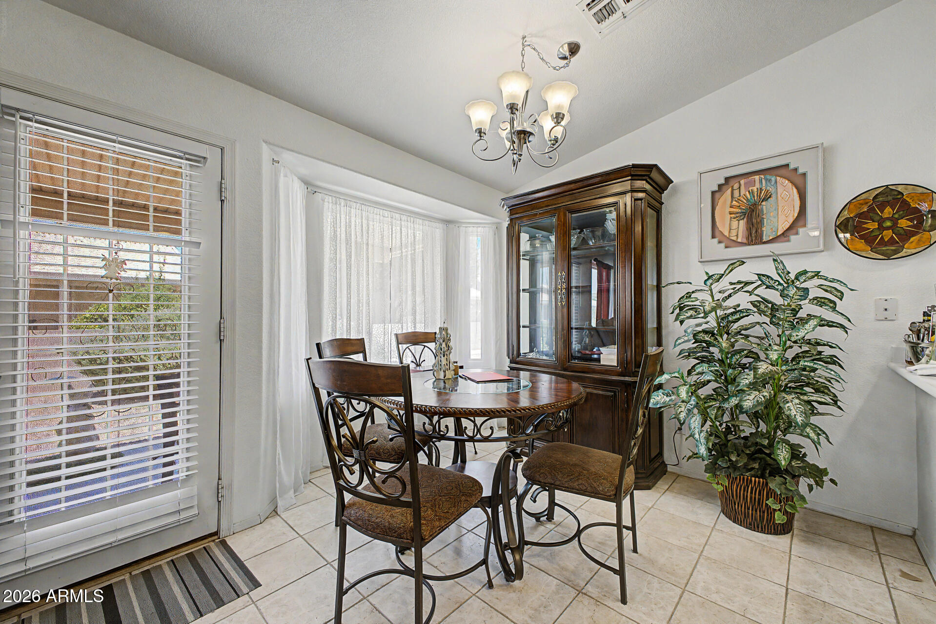 1462 E TORREY PINES Lane