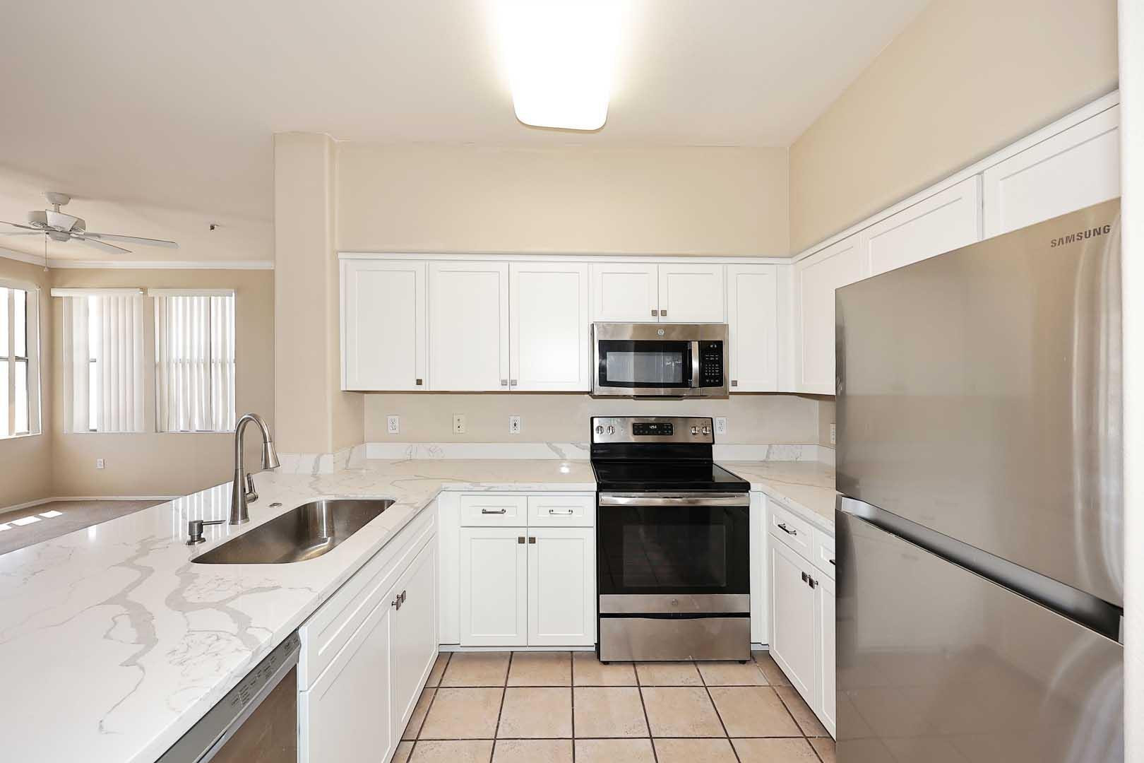 20100 N 78TH Place 2156