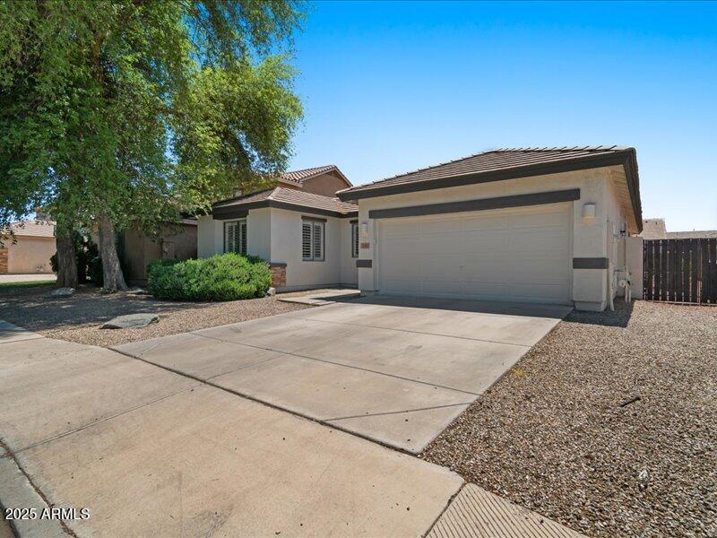271 W ROADRUNNER Drive