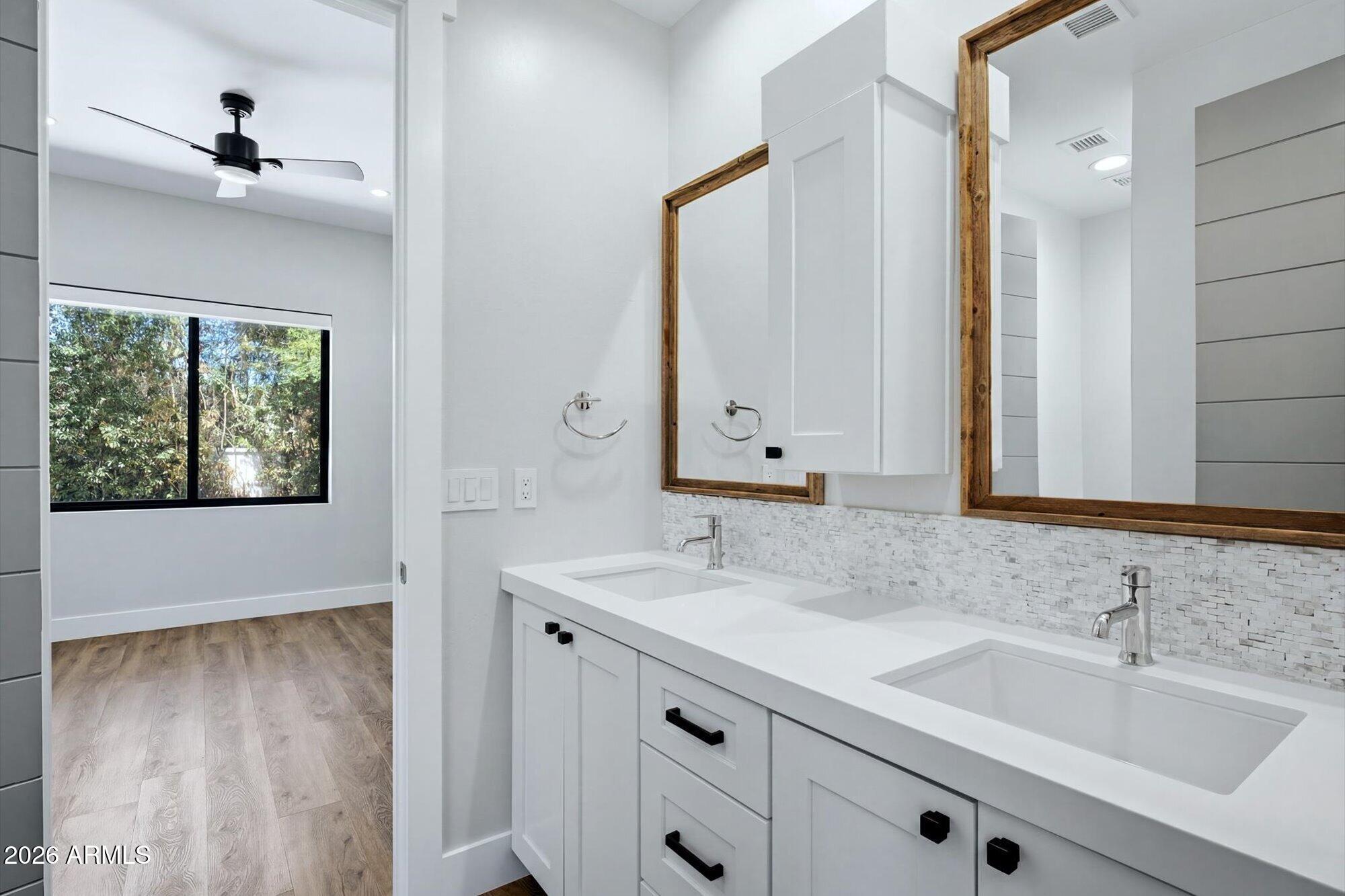 7130 E Belmont Ave, Paradise Valley, AZ, 85253, USA, 5 Bedrooms Bedrooms, ,4 BathroomsBathrooms,Residential,Active,7130 E Belmont Ave,7028315
