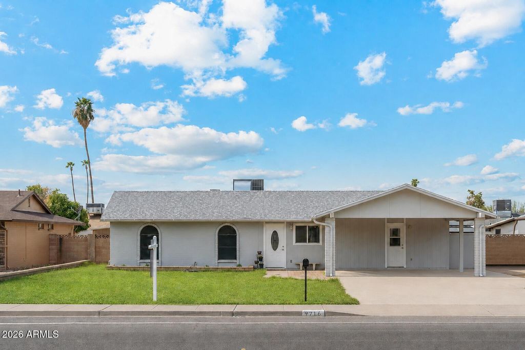 Photo of 9716 N 55th Avenue, Glendale, AZ 85302 (MLS # 7025953)