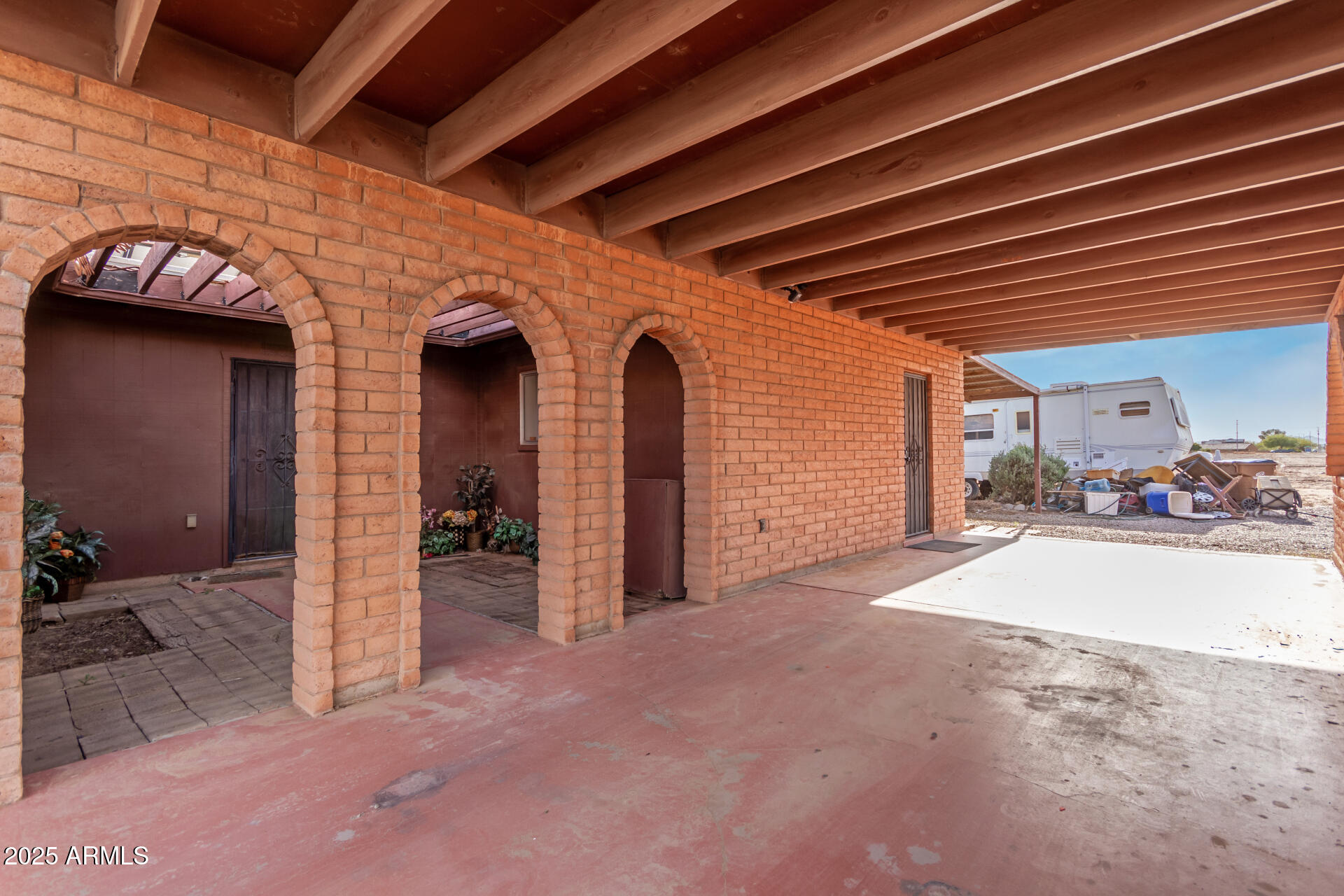 731 W COOLIDGE Avenue