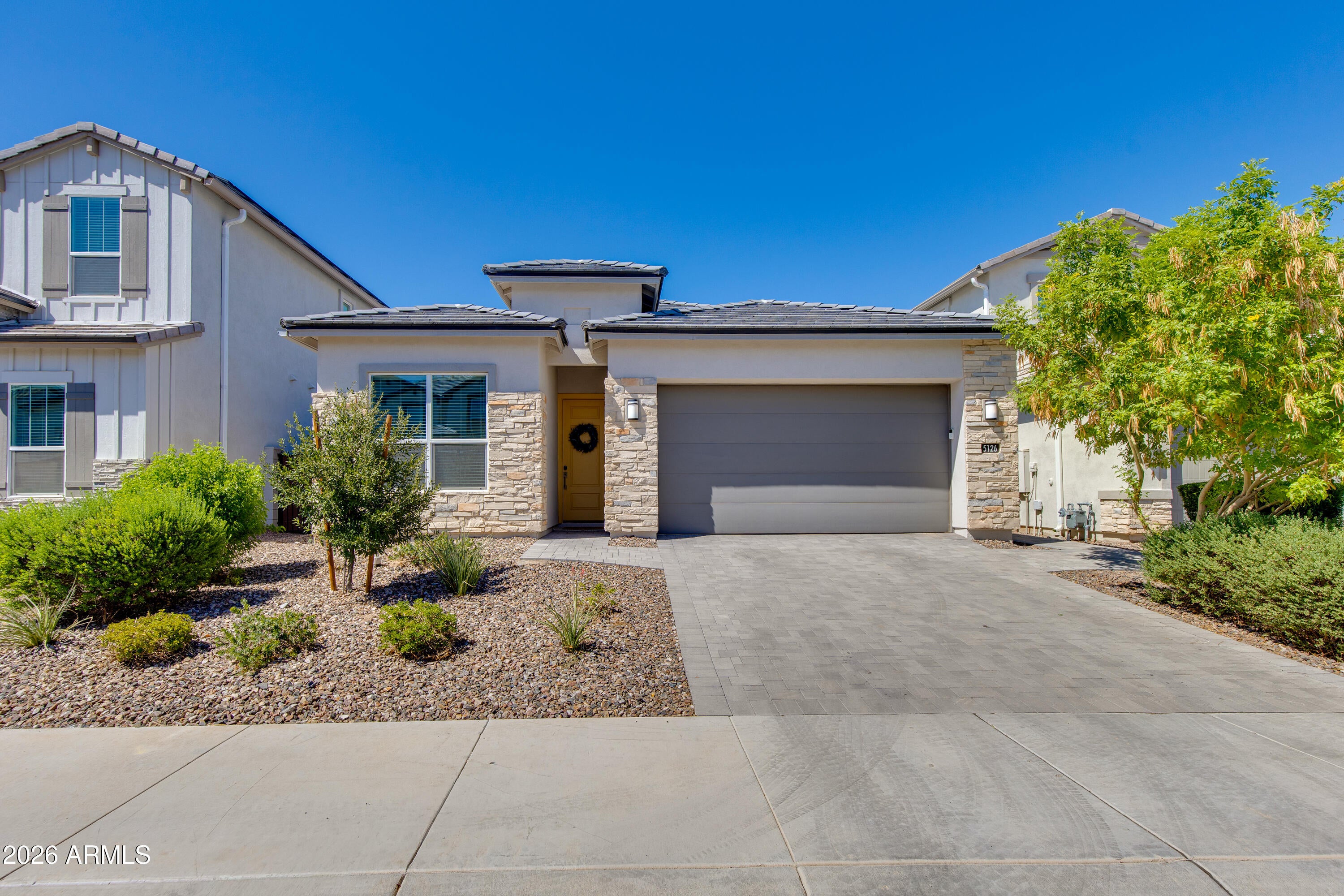 5126 E VILLAGE Drive