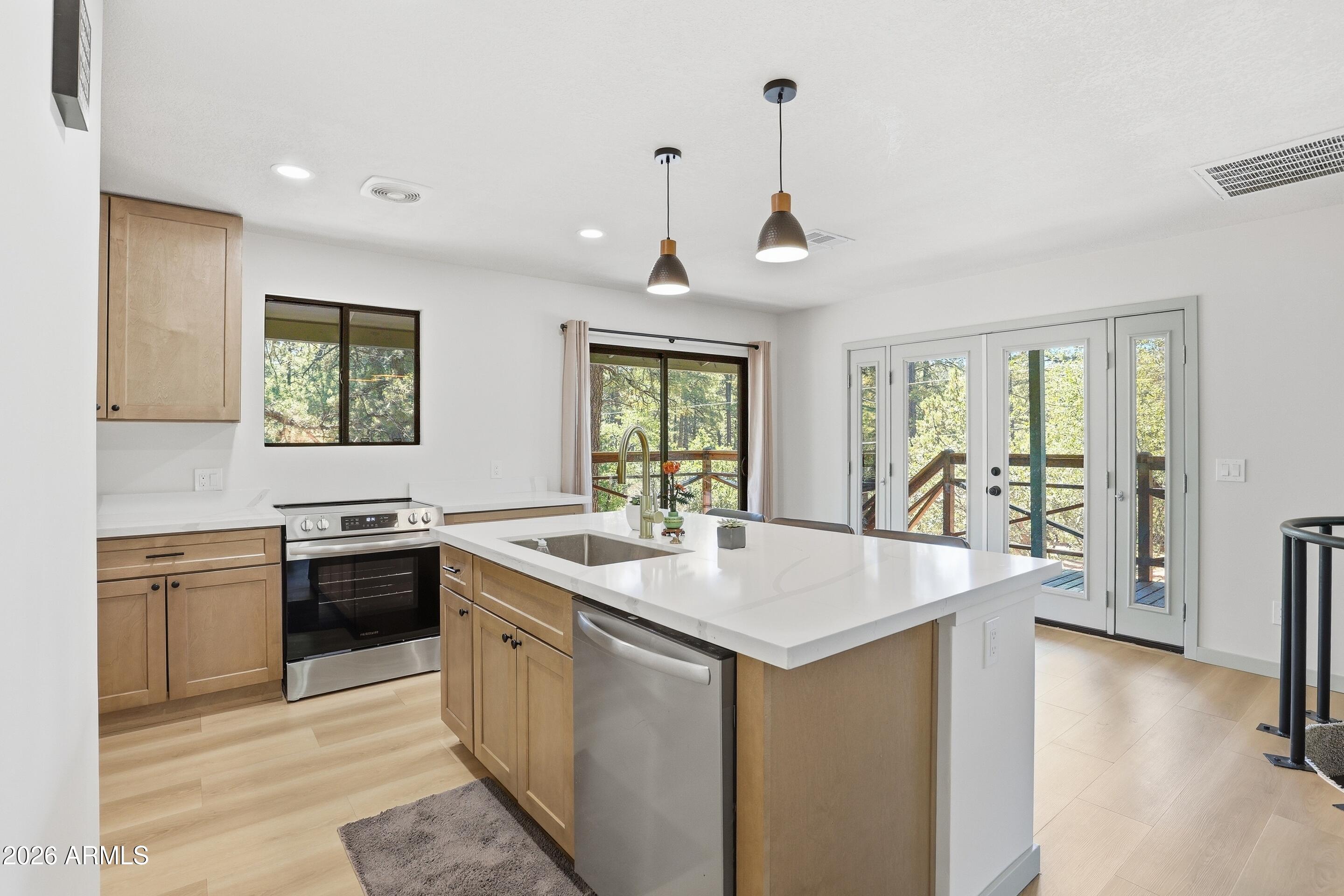 STRAWBERRY PINES 1 REPLAT - Residential