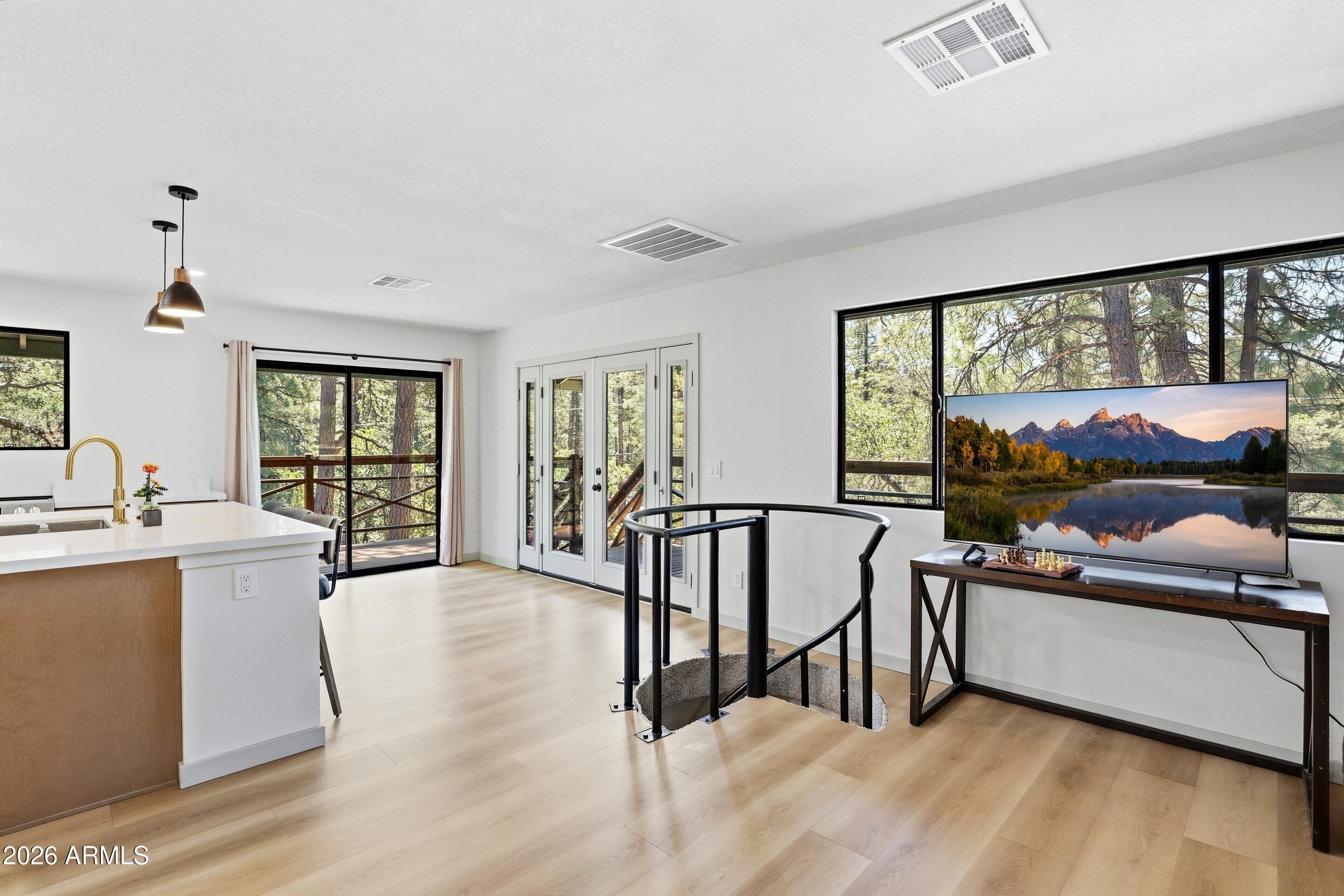 STRAWBERRY PINES 1 REPLAT - Residential
