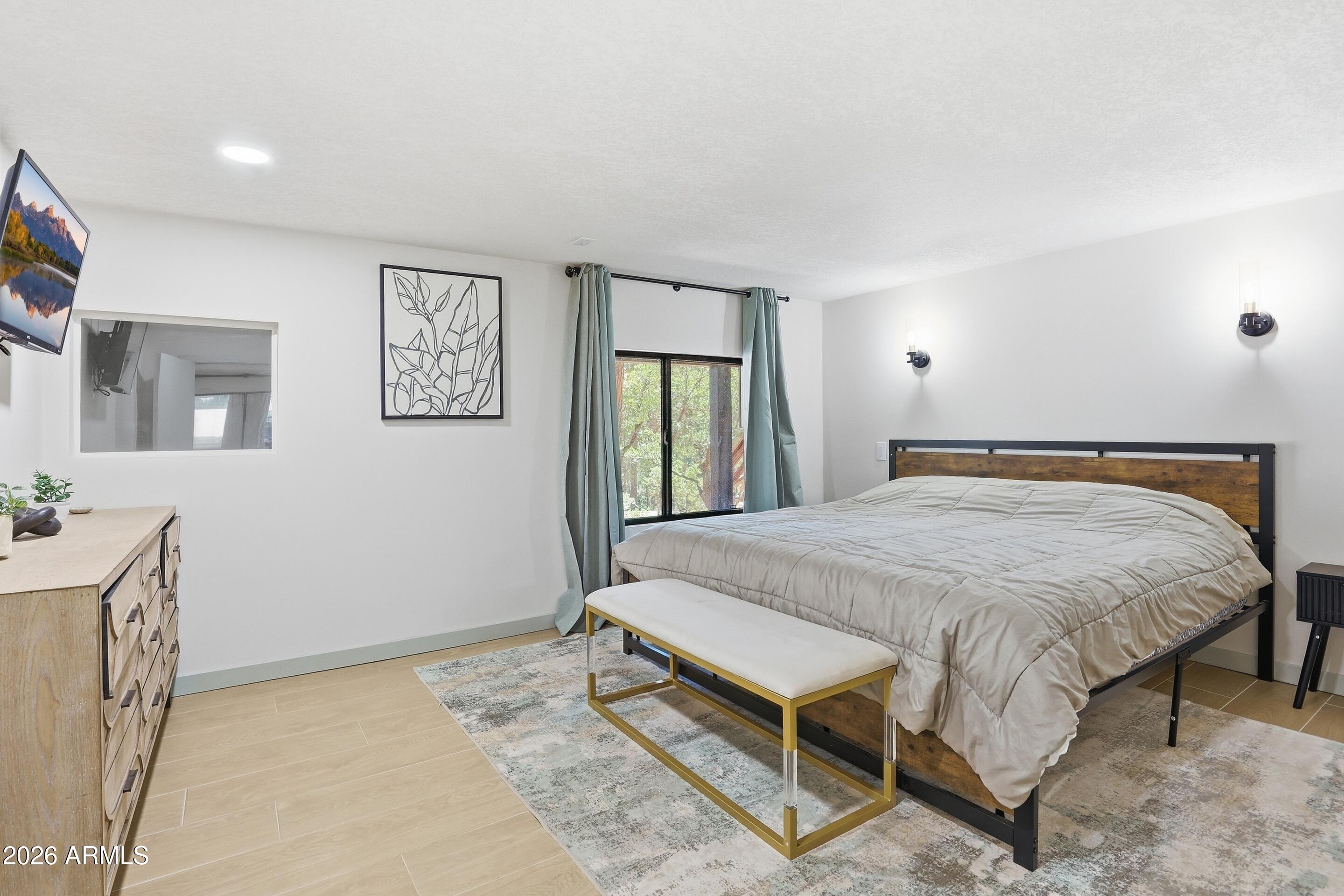 STRAWBERRY PINES 1 REPLAT - Residential