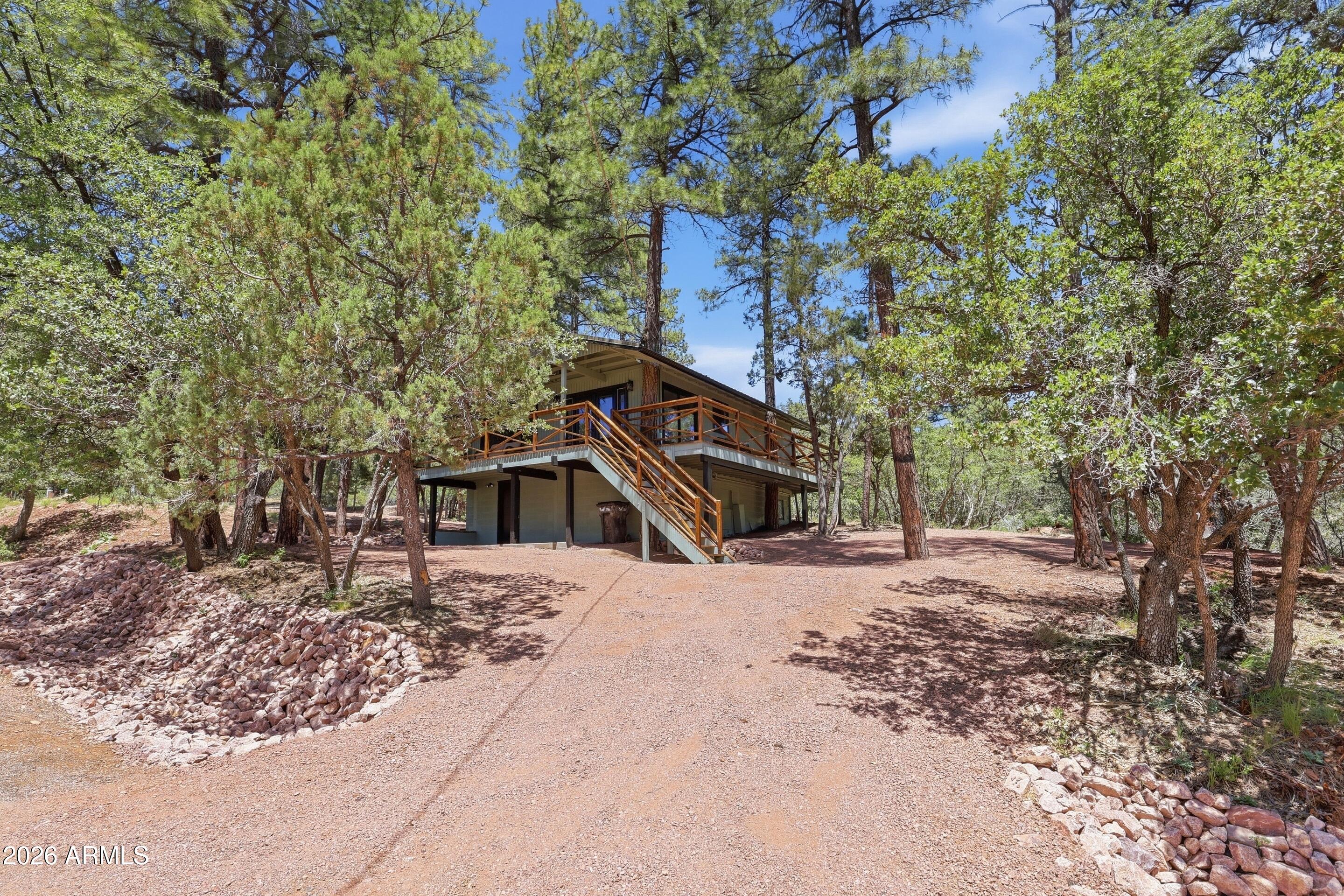 STRAWBERRY PINES 1 REPLAT - Residential
