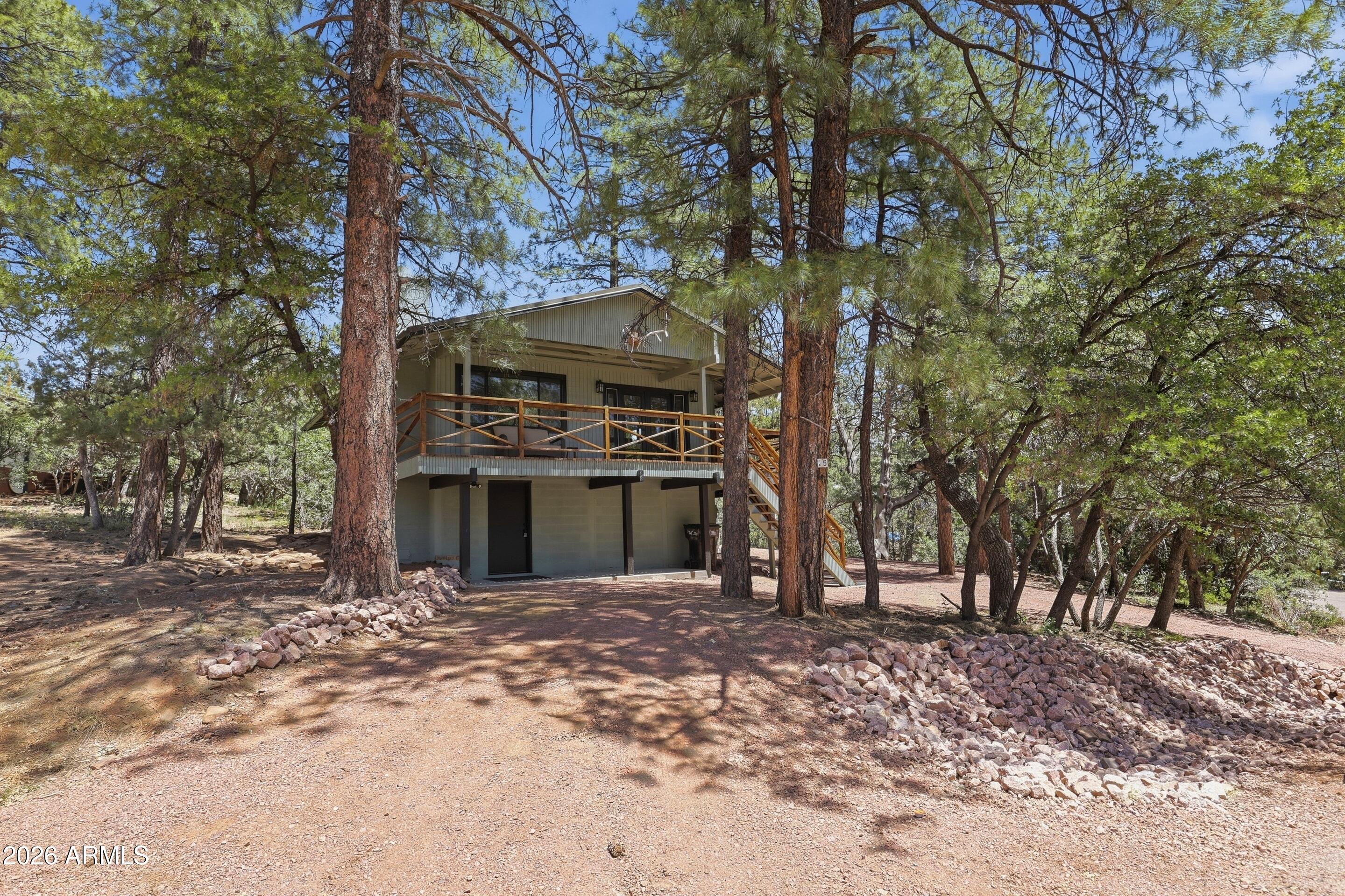 STRAWBERRY PINES 1 REPLAT - Residential