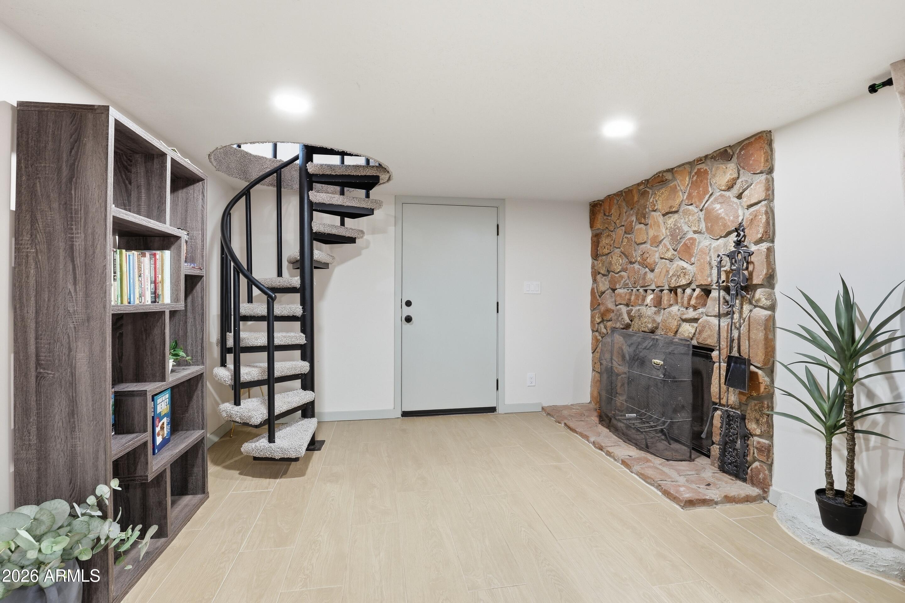STRAWBERRY PINES 1 REPLAT - Residential