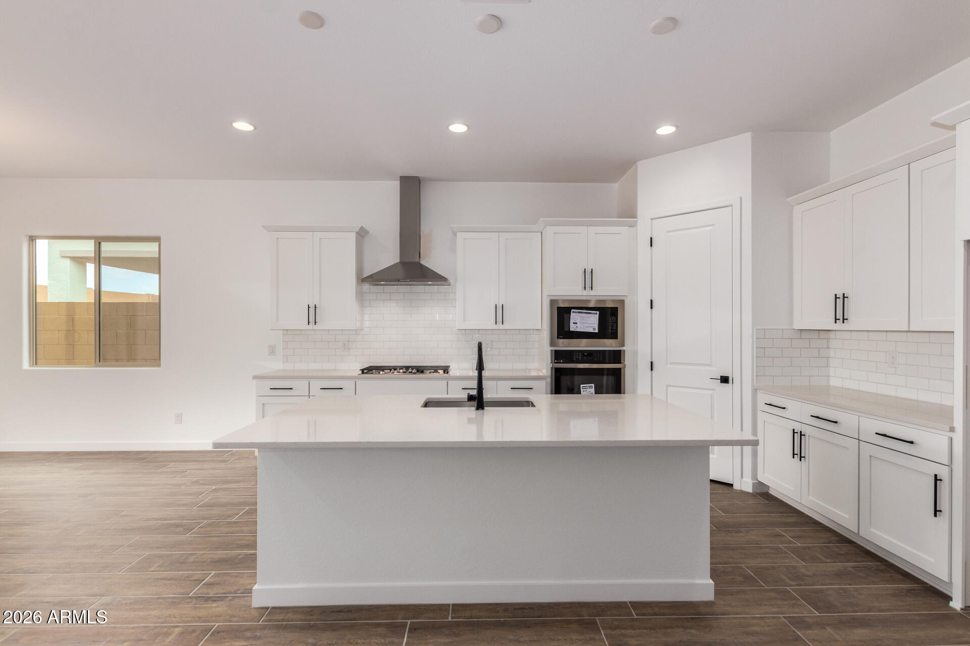 15872 W MIAMI Street