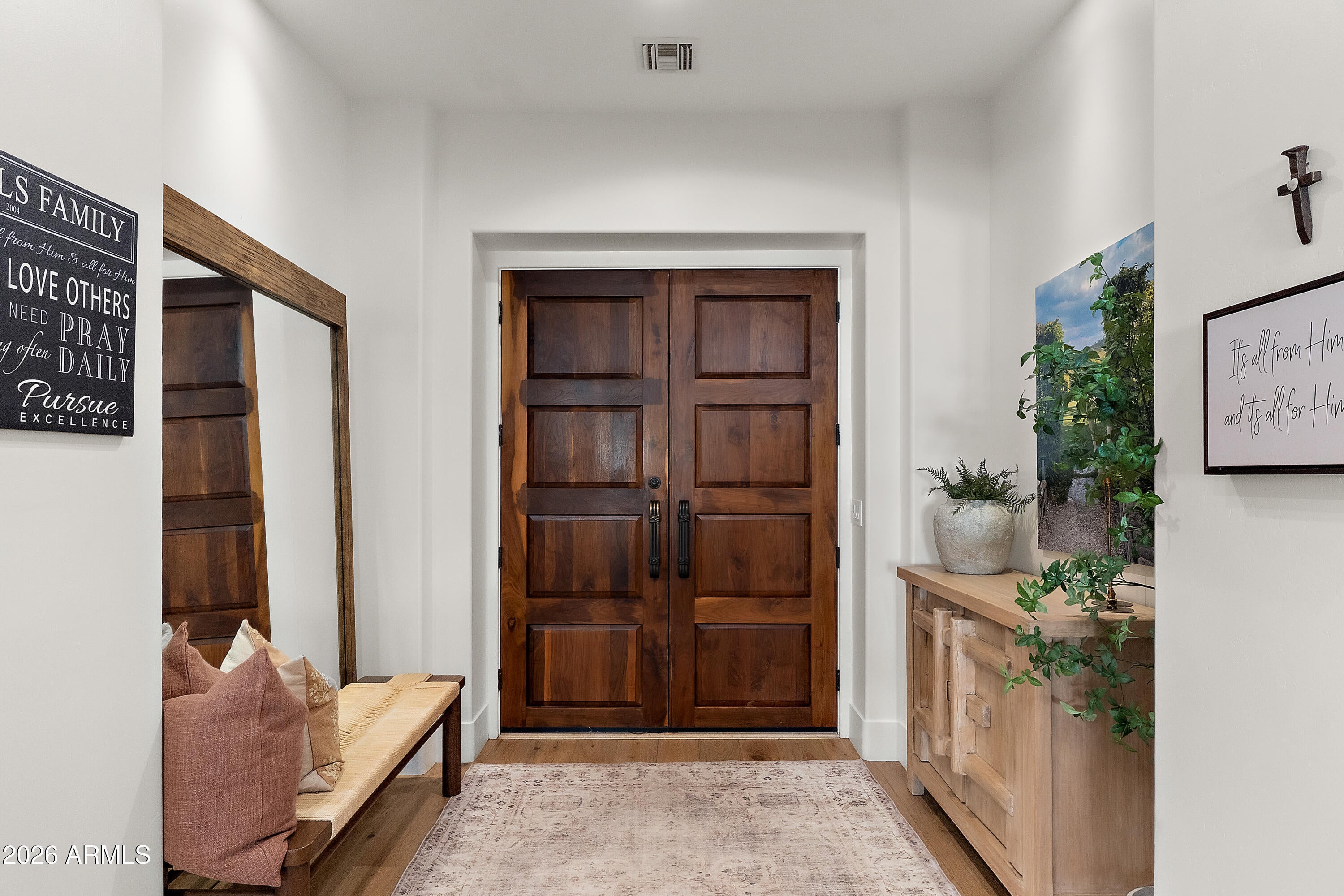 2138 E CALLE DE ARCOS Road