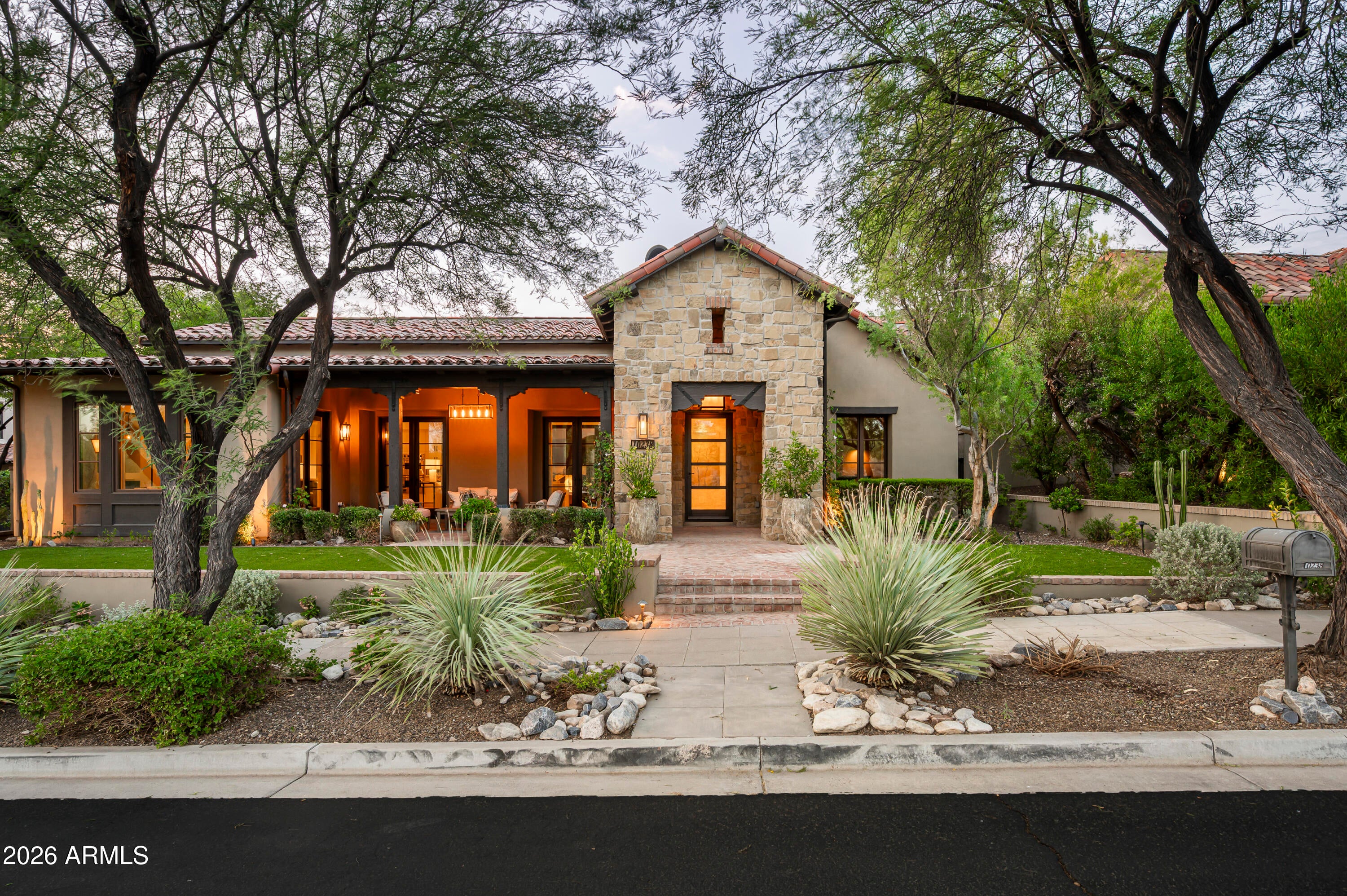 10238 E SIERRA PINTA Drive