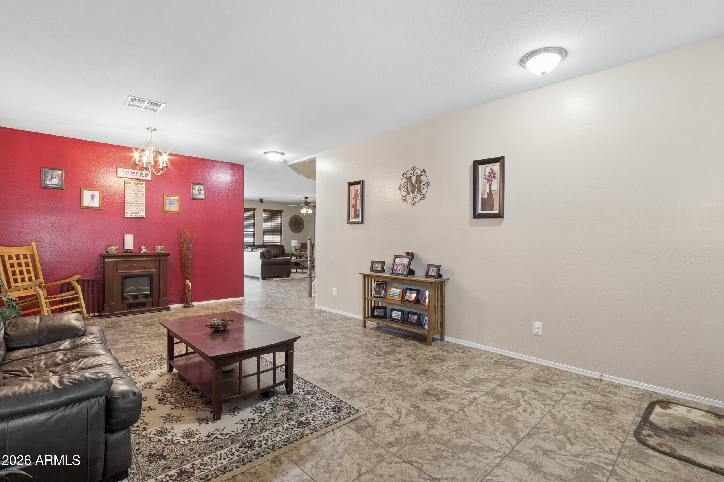 18049 W IVY Lane