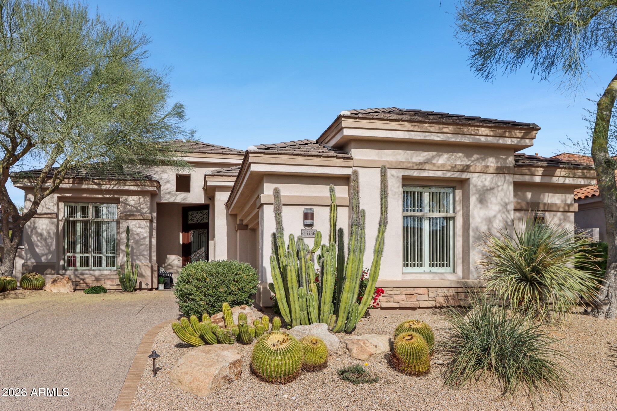 7736 E OVERLOOK Drive