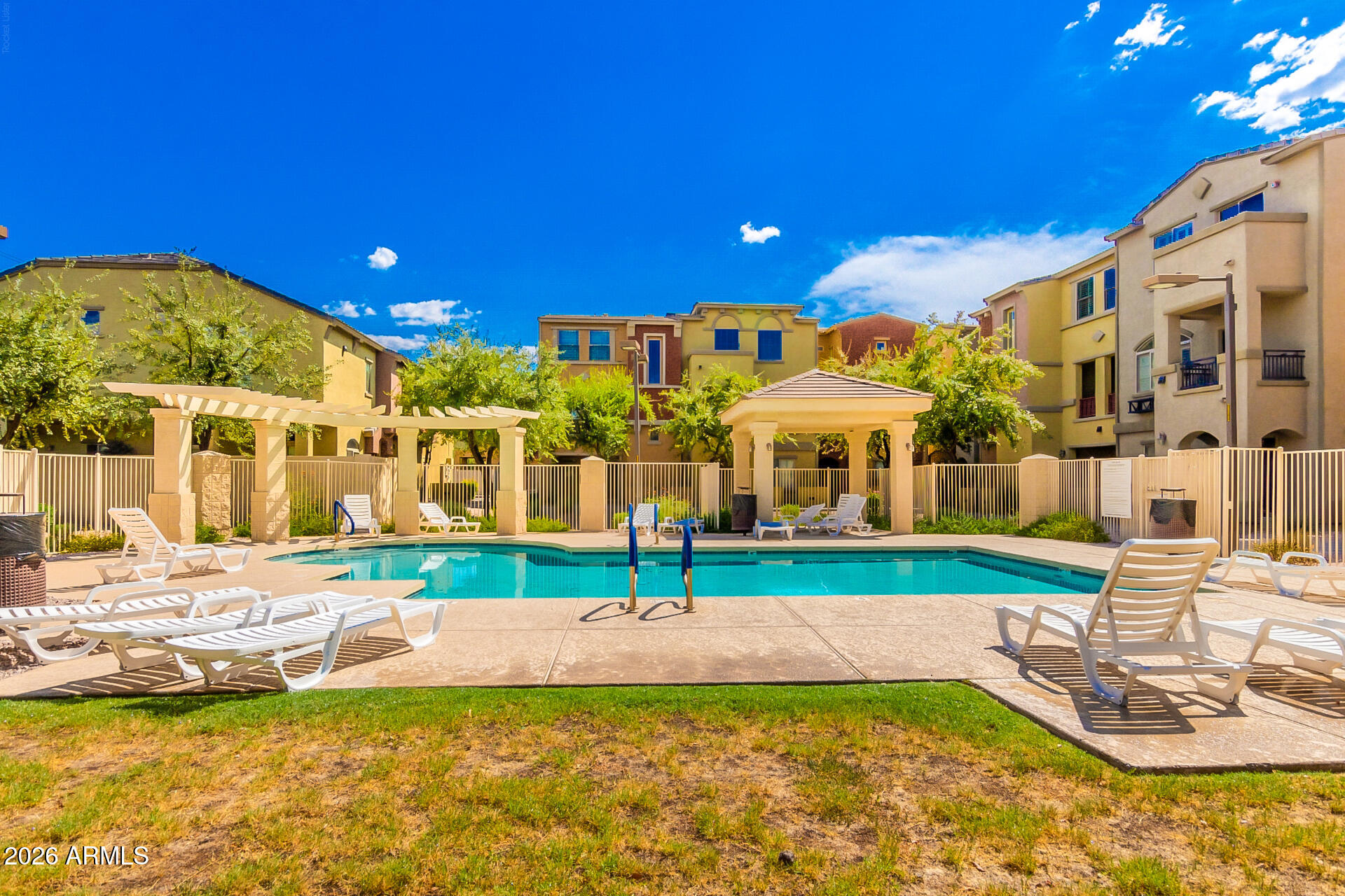 2401 E RIO SALADO Parkway 1197