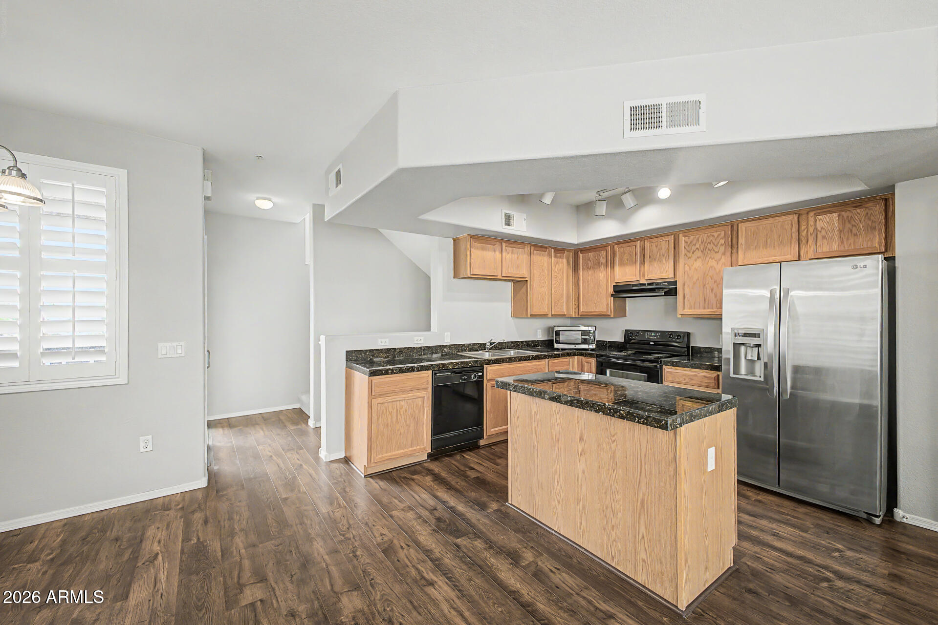 2401 E RIO SALADO Parkway 1197