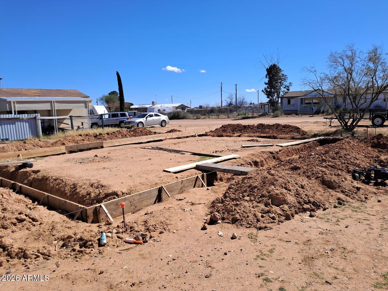 91 E Via Nova -- 10621081