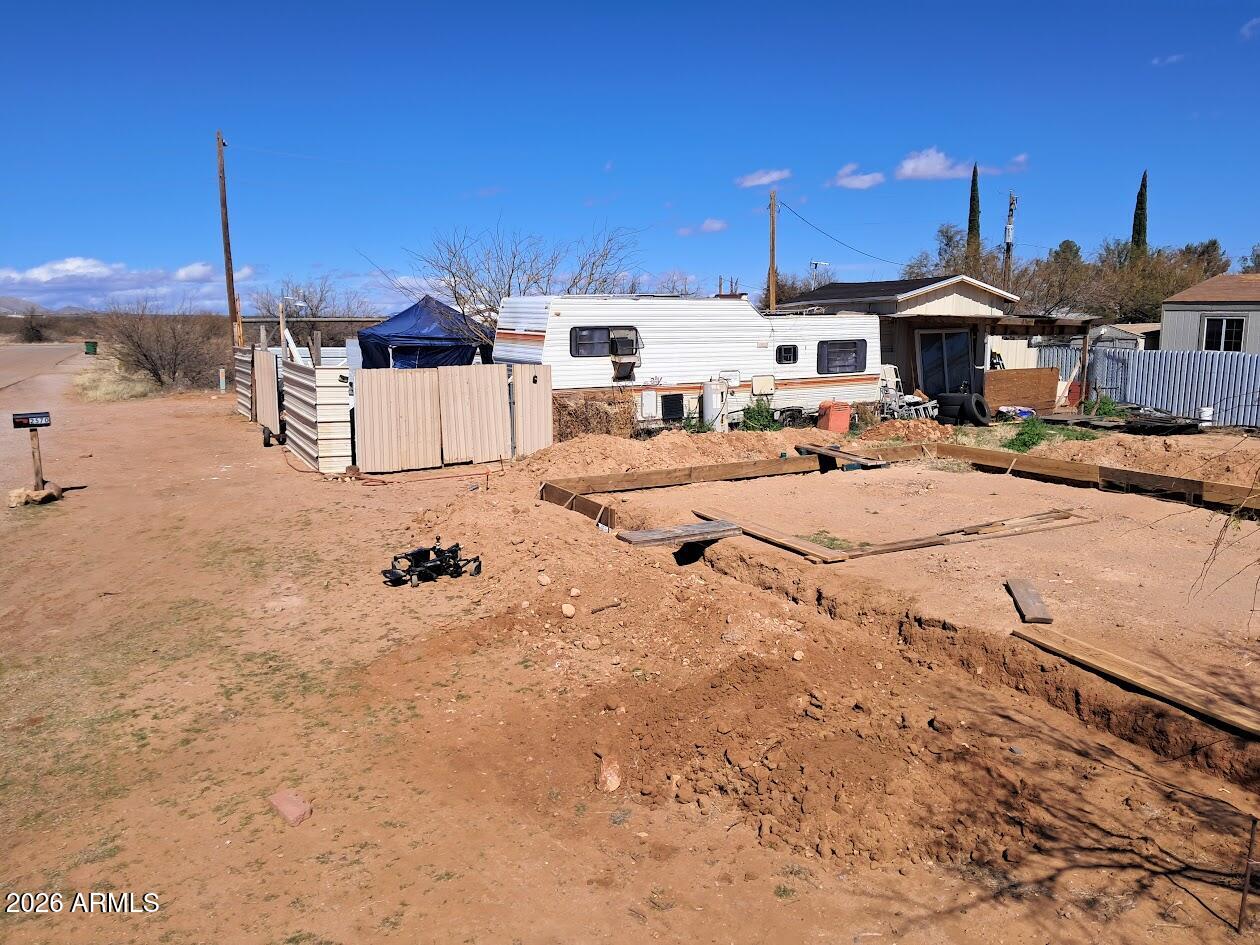 91 E Via Nova -- 10621081