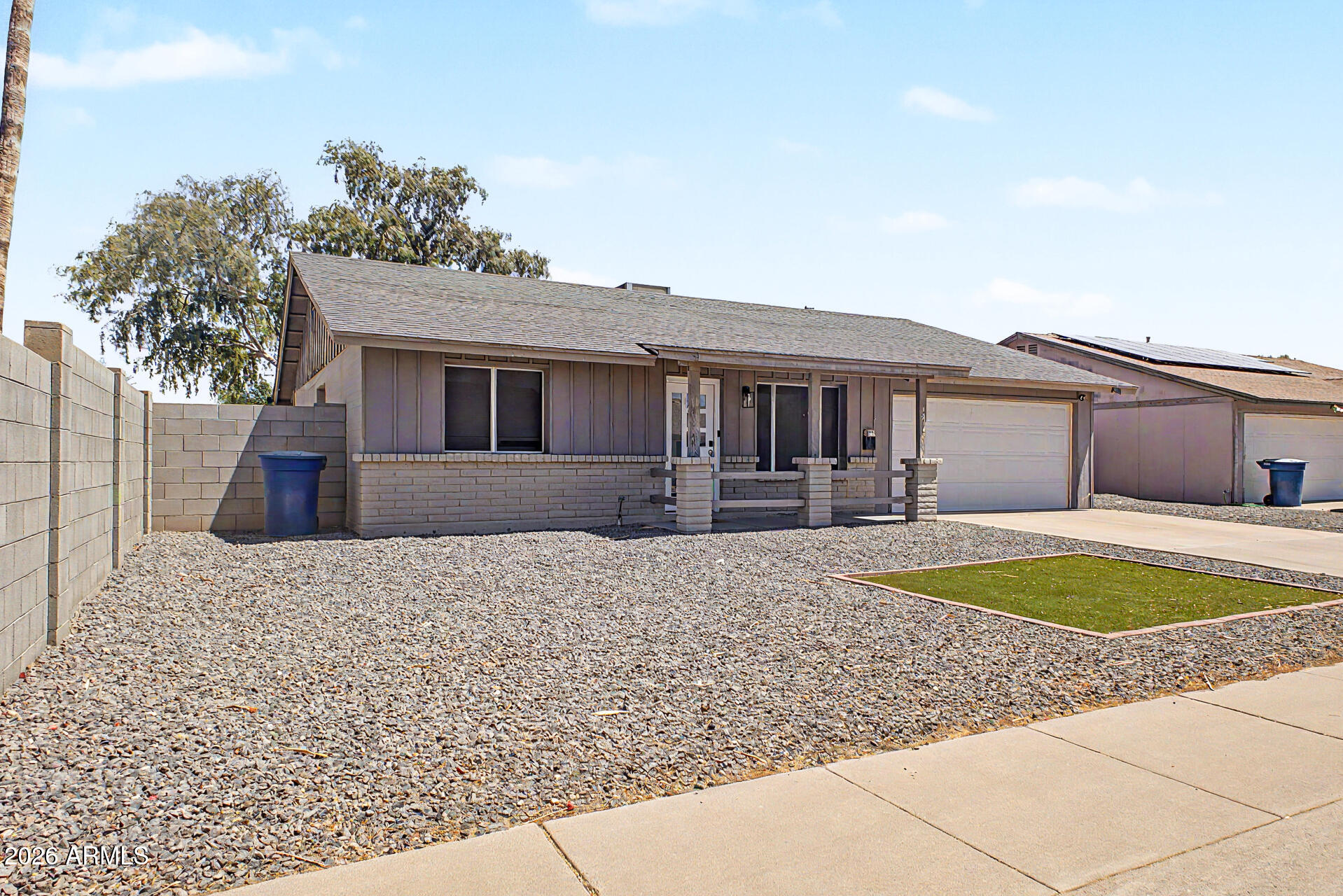 1914 E AUBURN Drive