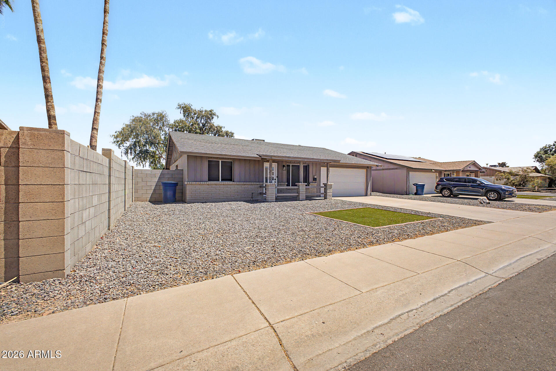 1914 E AUBURN Drive