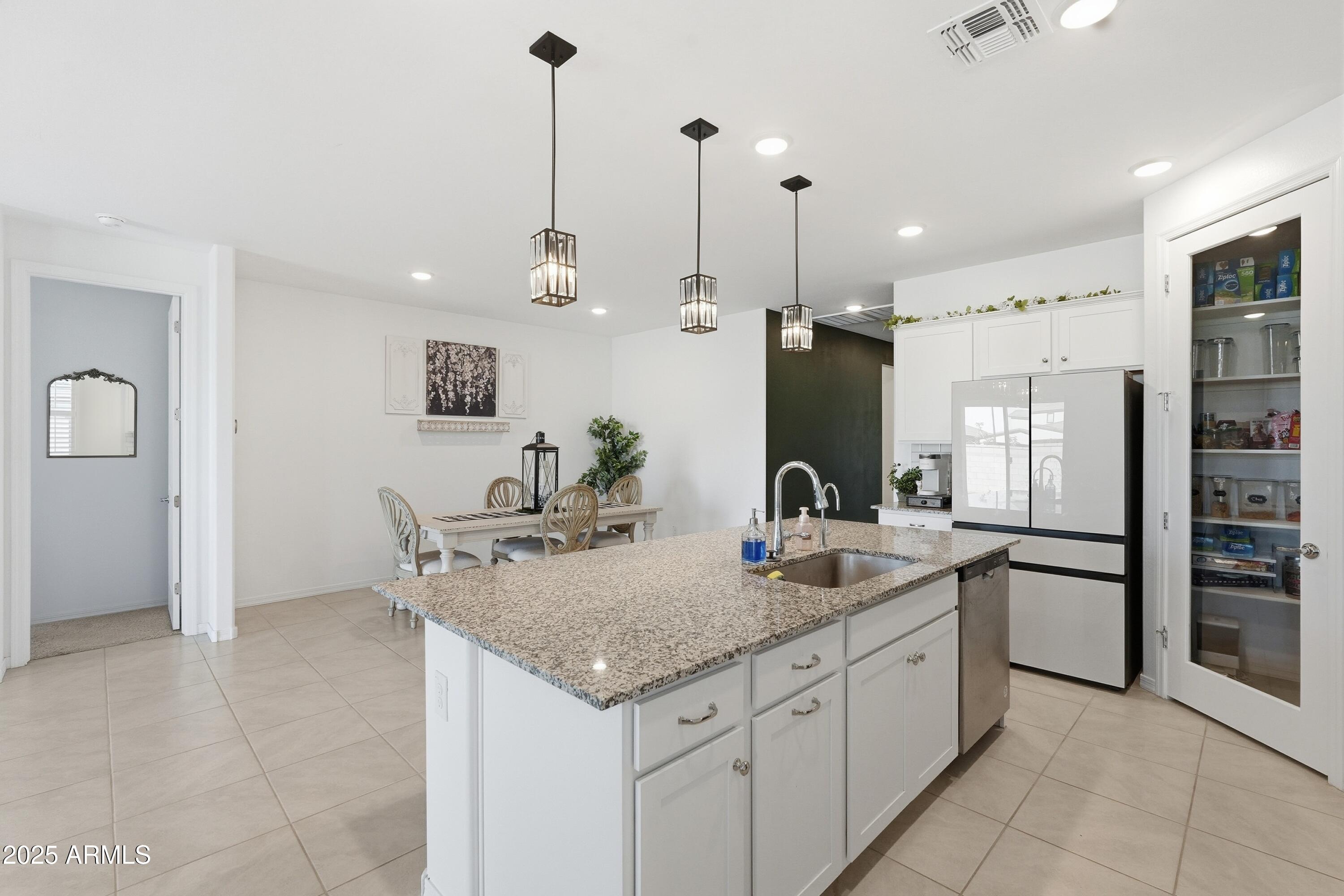 23052 E FIRESTONE Drive