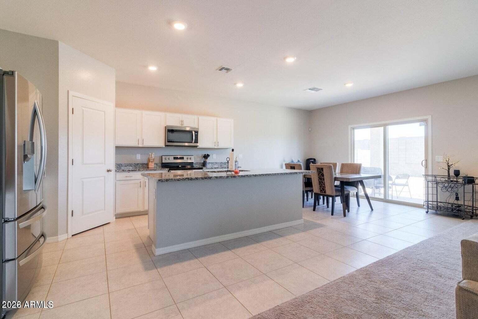 6617 W MAGDALENA Lane