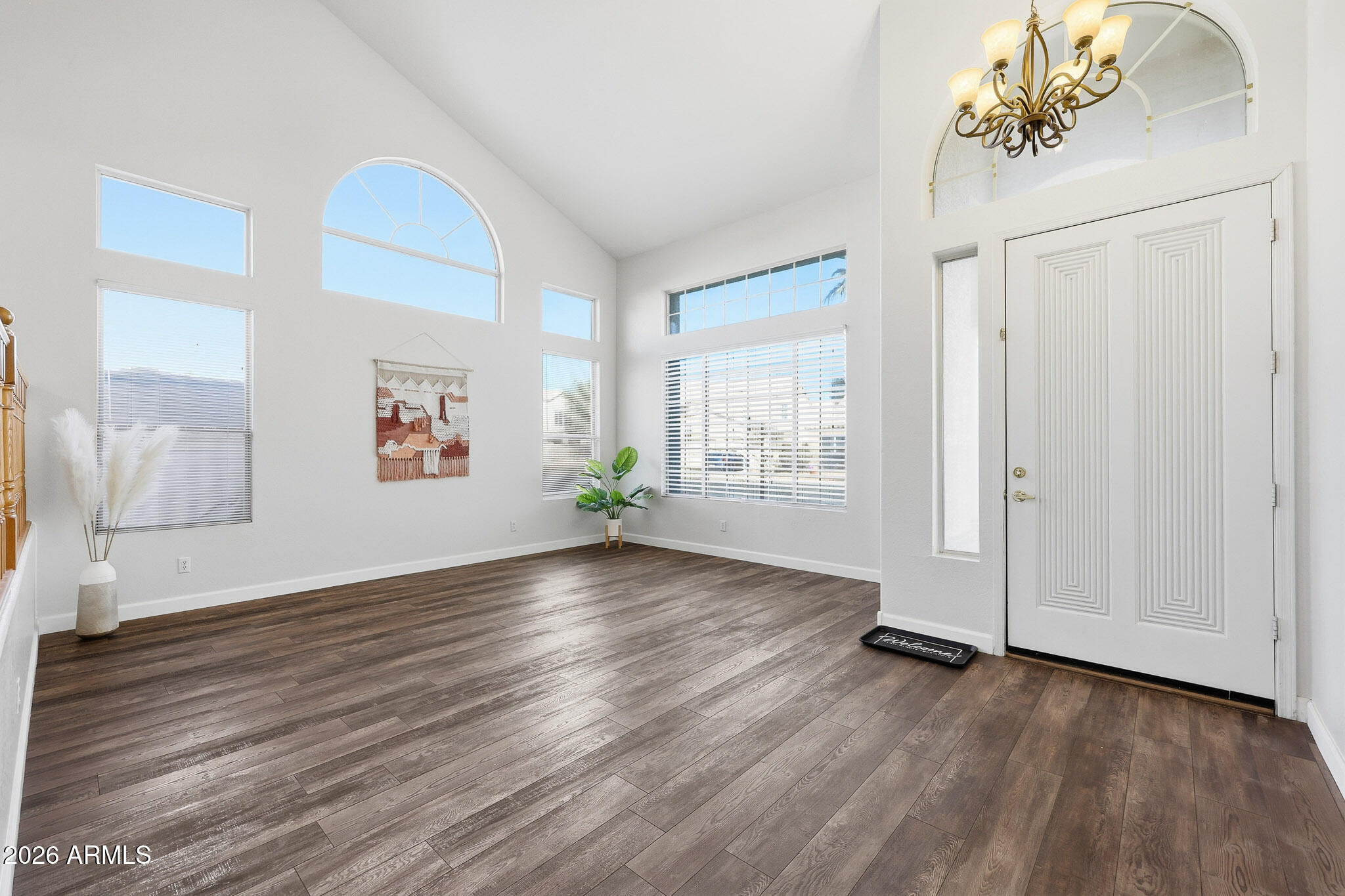 11027 W AMELIA Avenue