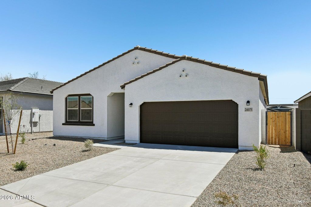Photo of 24075 W Huntington Drive, Buckeye, AZ 85326 (MLS # 7015010)
