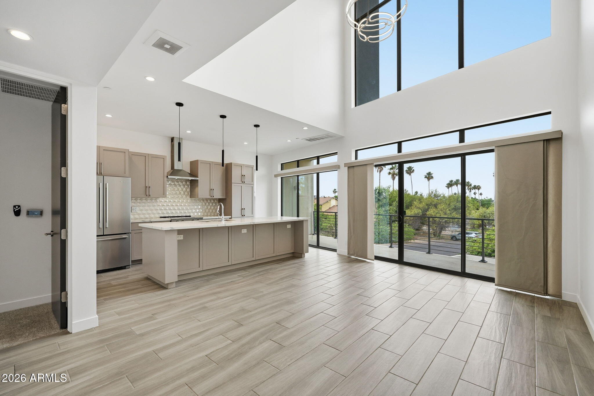 1401 N GRANITE REEF Road 1015