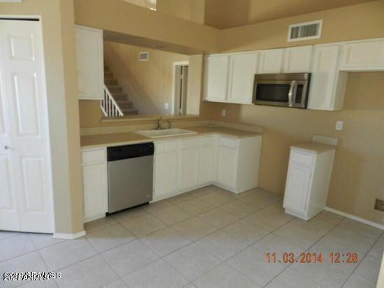 1440 E Renee Drive