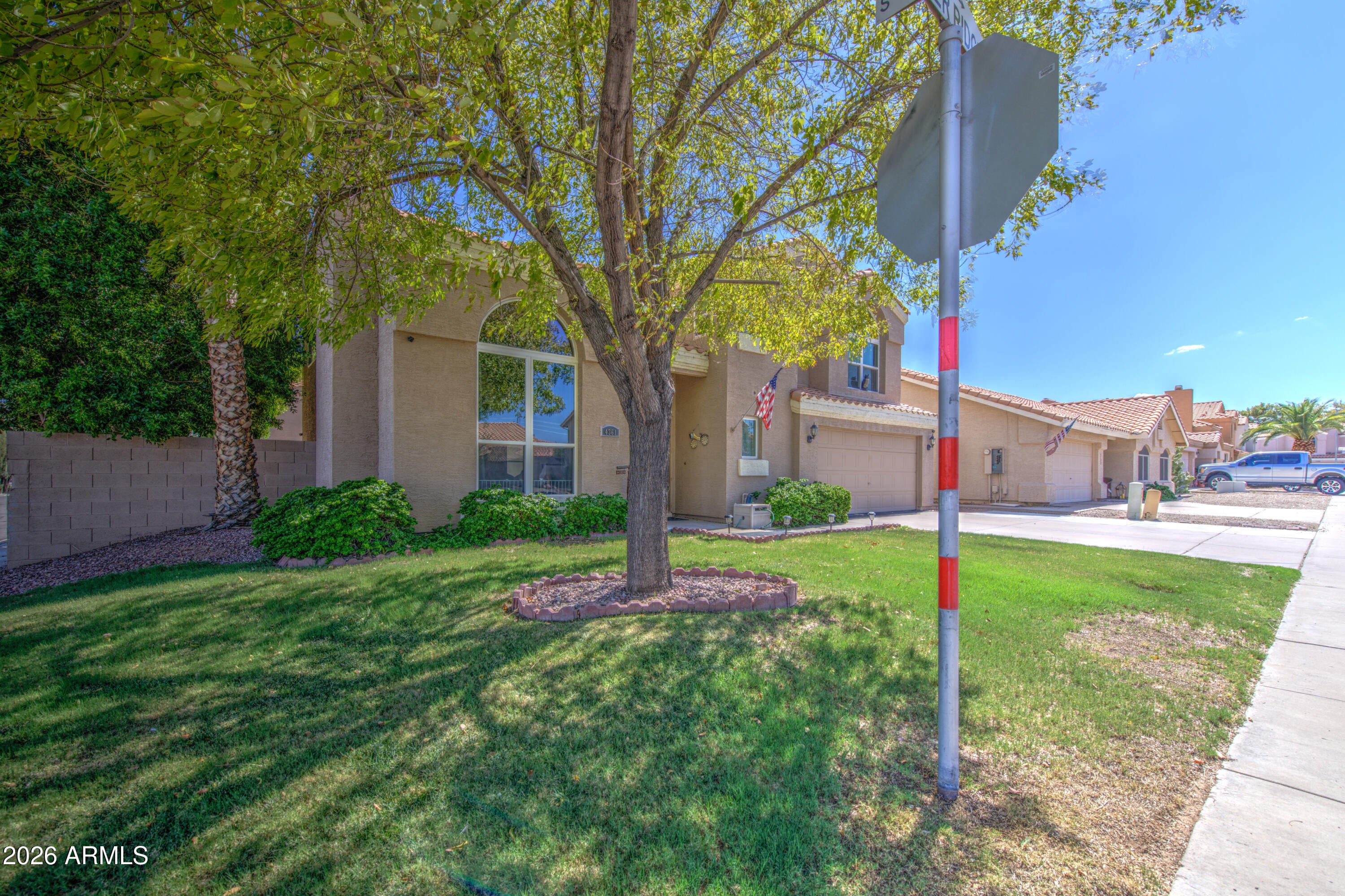 Properties 4 4361 E AMBER RIDGE Way