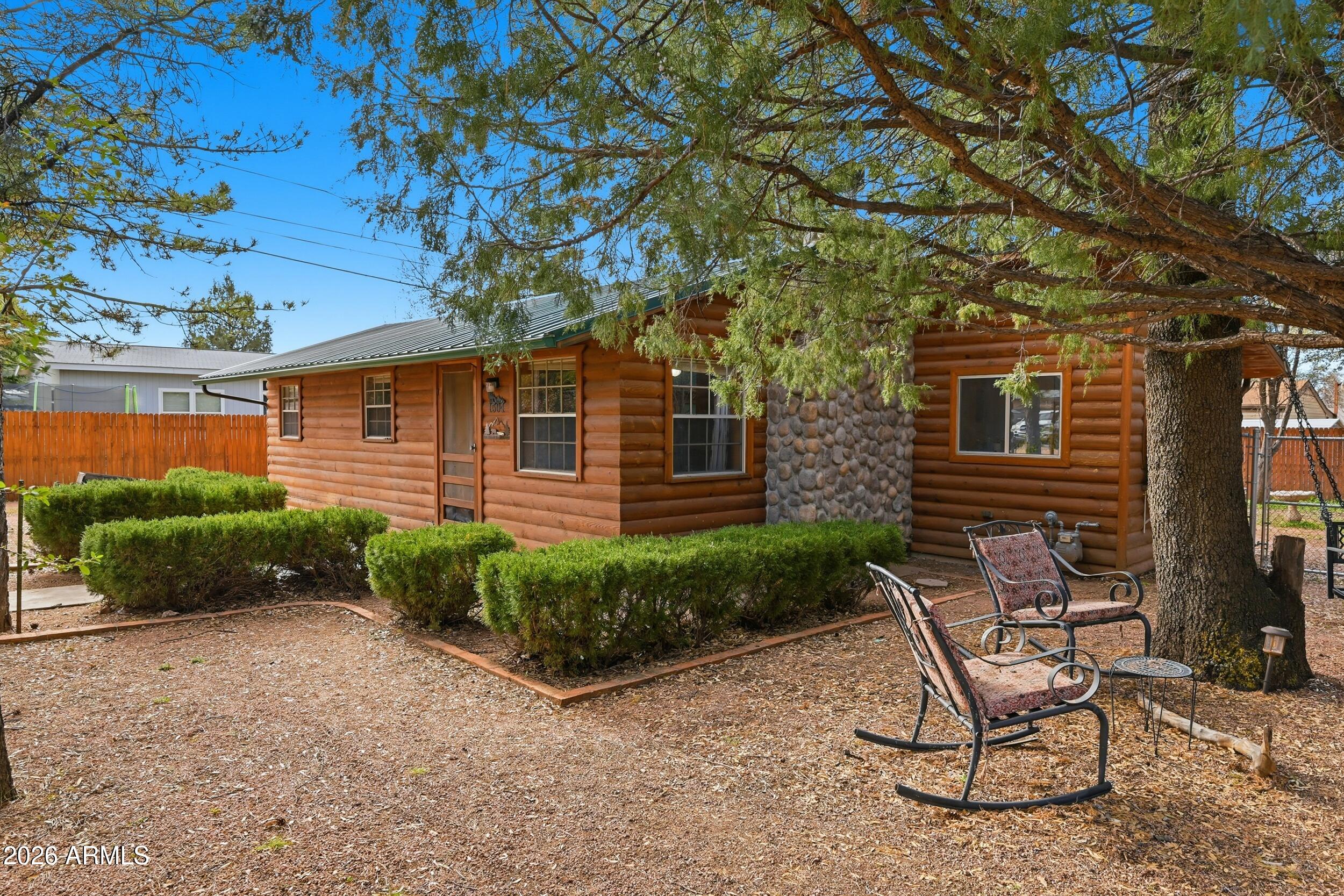 1504 N LANGLEY Circle