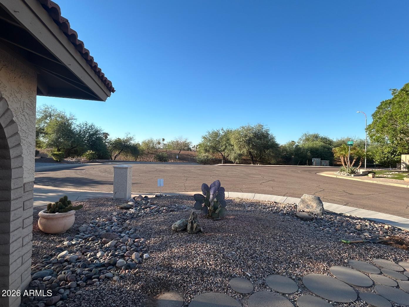 831 N 85TH Place N