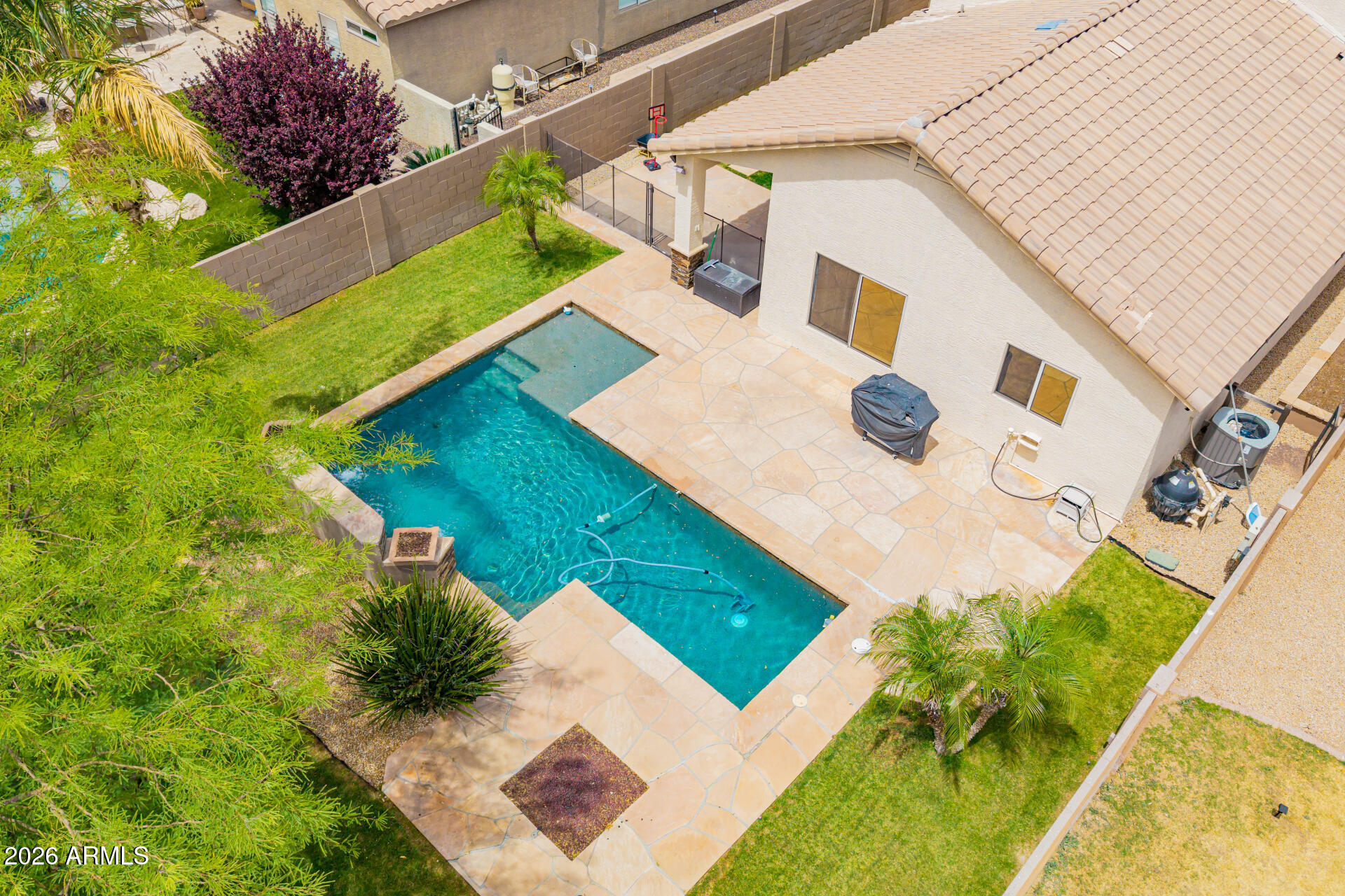 4049 W HACKAMORE Drive