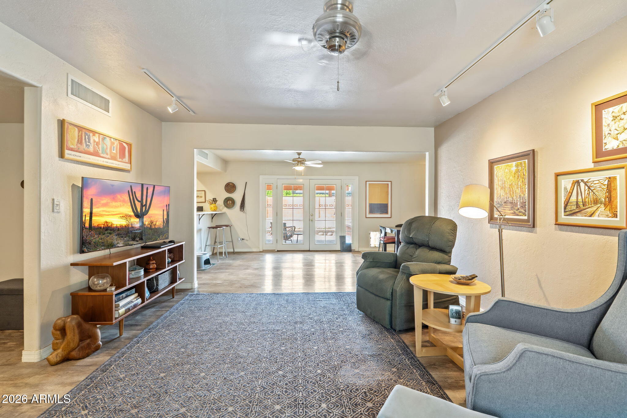 3332 E MEDLOCK Drive