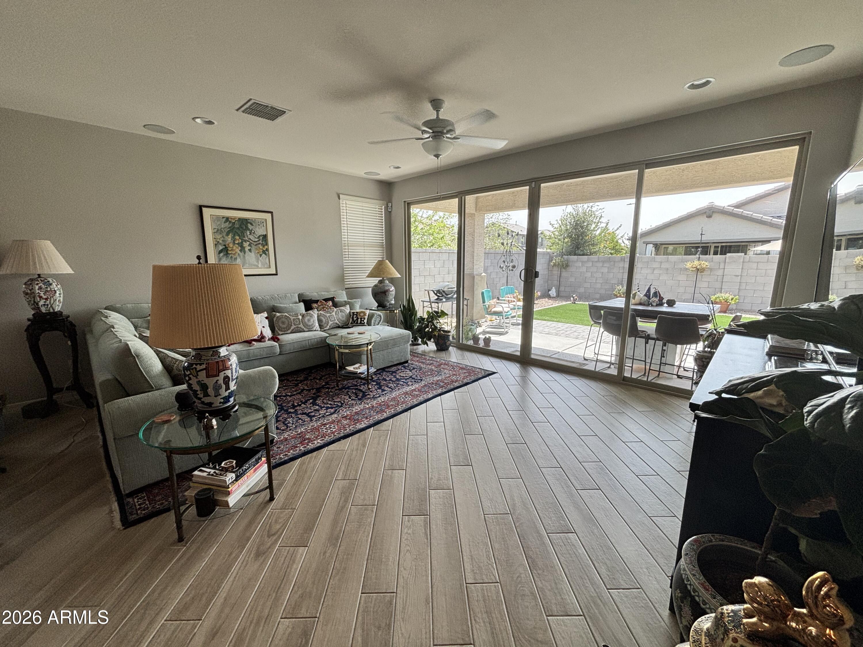 16013 W Alameda Road