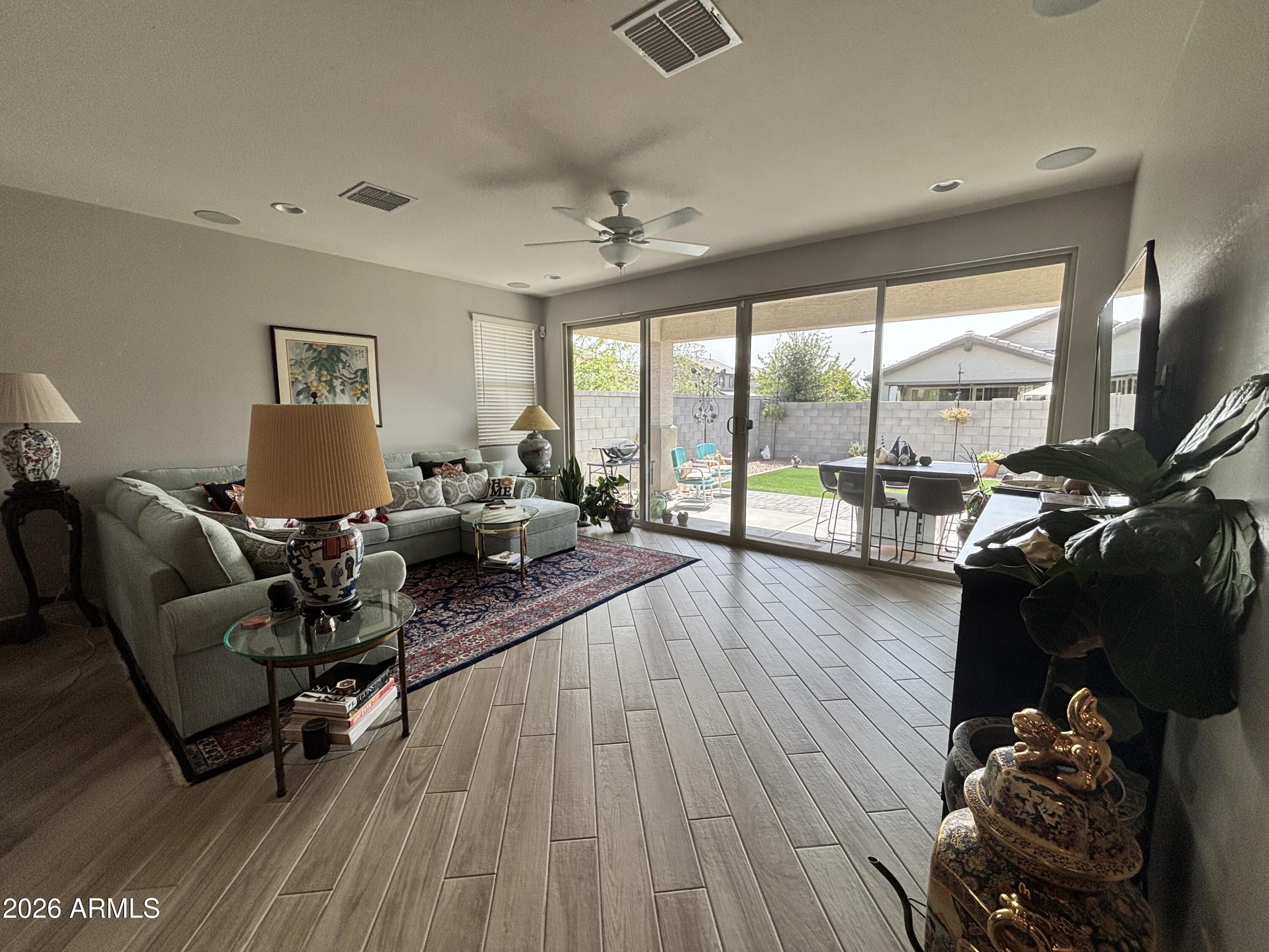 16013 W Alameda Road