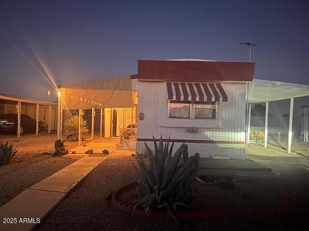 Photo of 747 E Germann Road #19, San Tan Valley, AZ 85140 (MLS # 6987160)