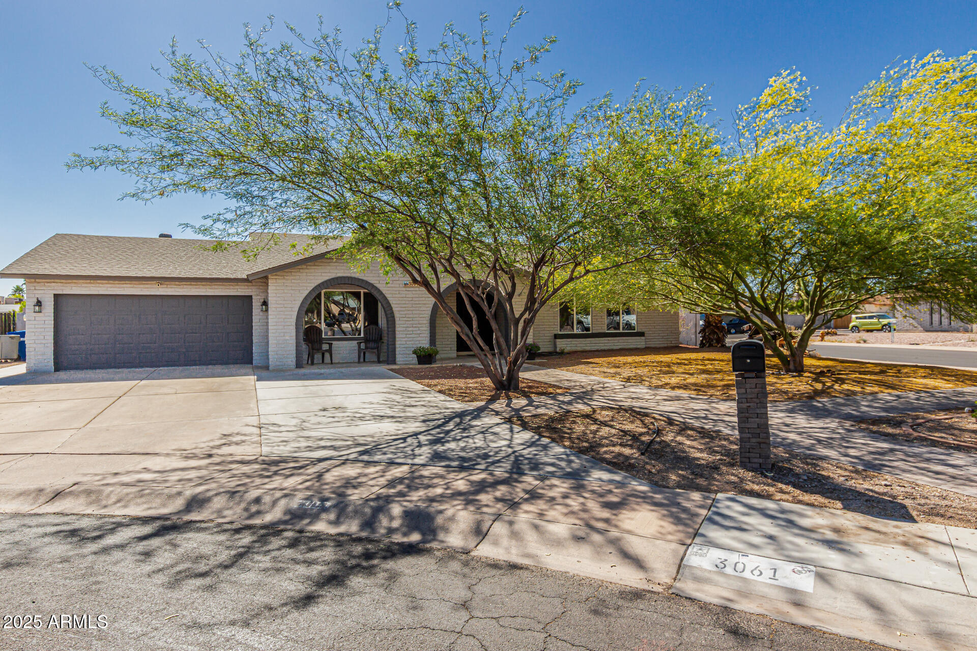 3061 W BETTY ELYSE Lane