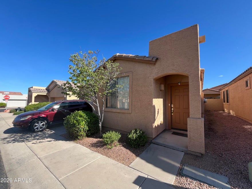 3 bed 2 bath, detached home in the sought after Cottonwood Commons. Enjoy a community with front yard care, clubhouse and pool access. This 1360 Sf home includes an attached 2 car garage! Enjoy the upgraded tile floors in the main living areas. The spacious kitchen is sure to please. The master bathroom, includes a dual vanity and a soaking tub! Nice back yard, with a covered patio and block wall for privacy.