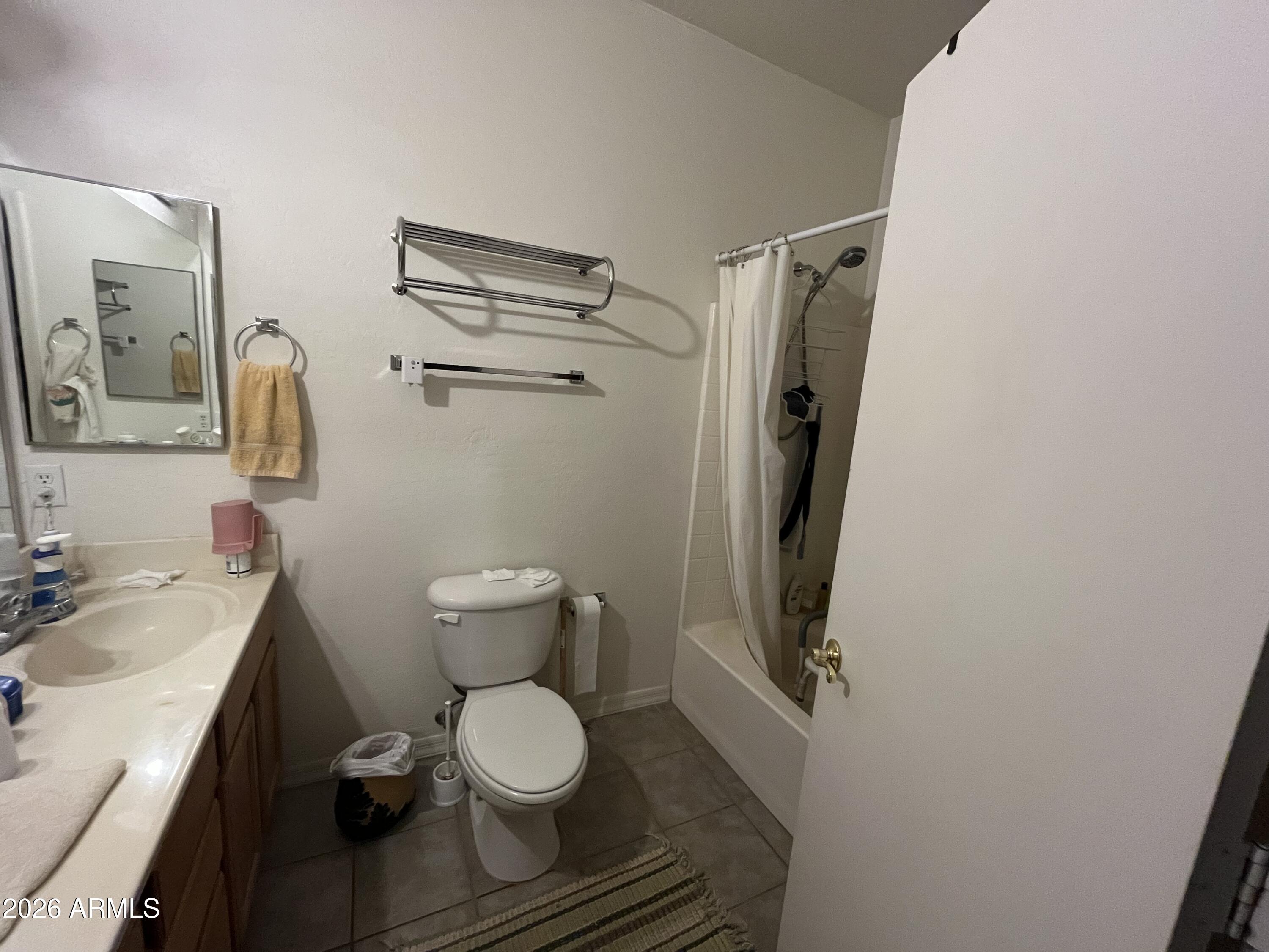 COTTONWOOD SQUARE/COTTONWOOD COMMONS - Residential
